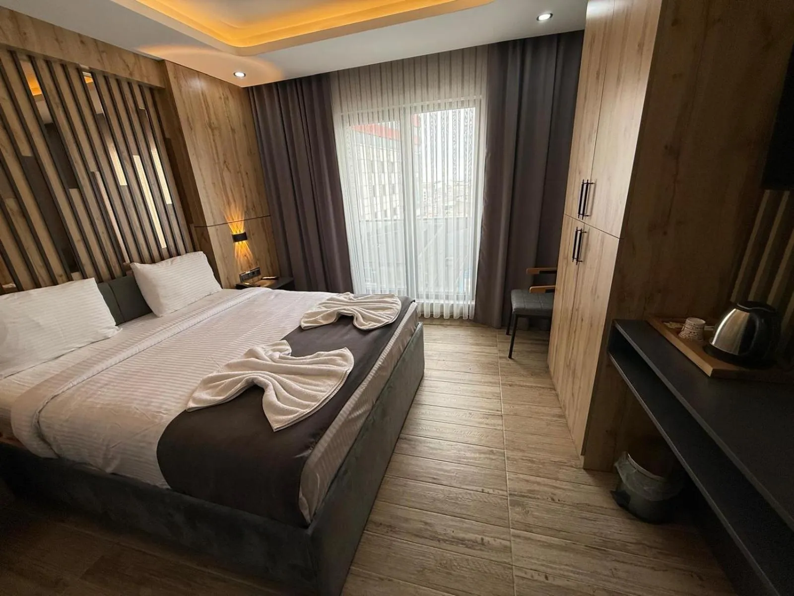 Bedroom, Bed in world say hotel