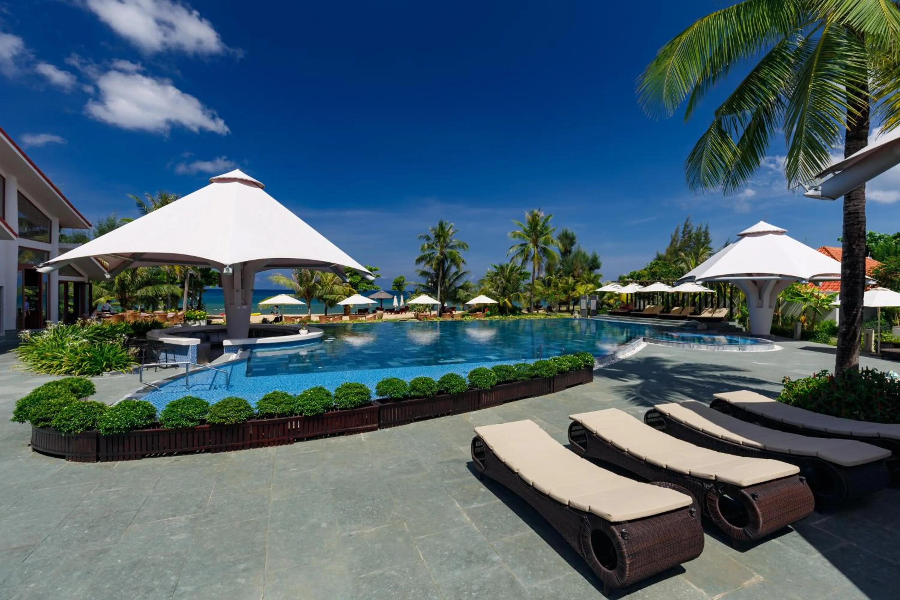 Swimming pool in Mercury Phu Quoc Resort & Villas