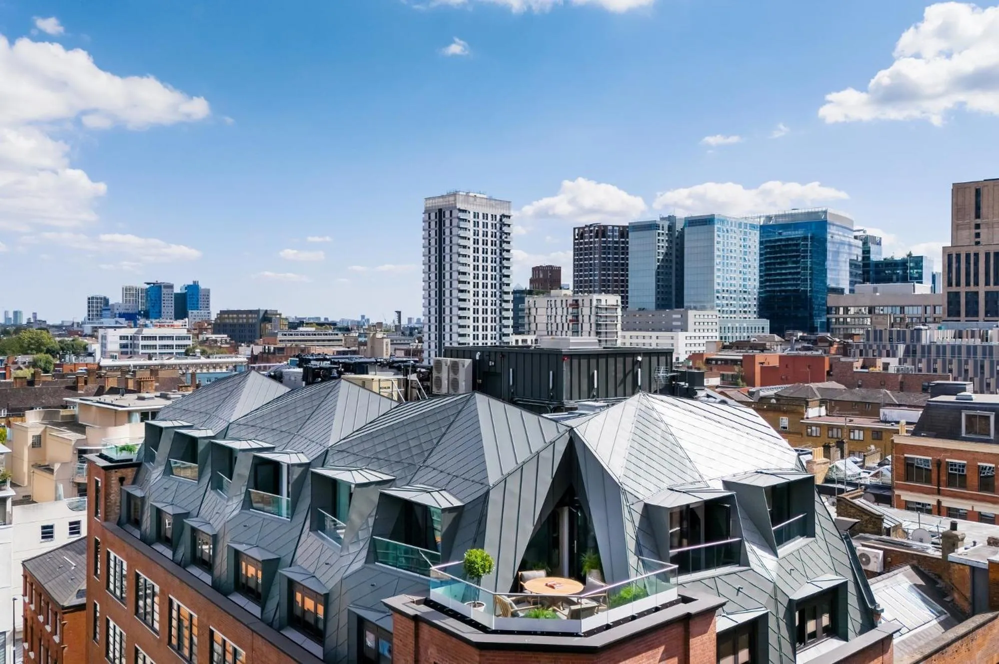 Property building in Wilde Aparthotels London Liverpool Street