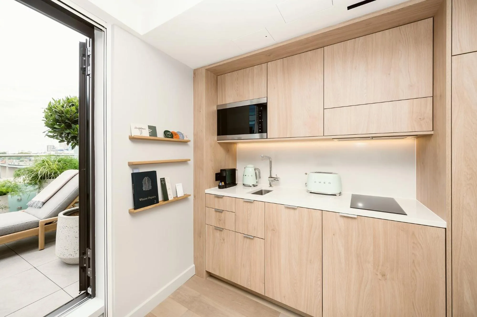 Coffee/tea facilities in Wilde Aparthotels London Liverpool Street