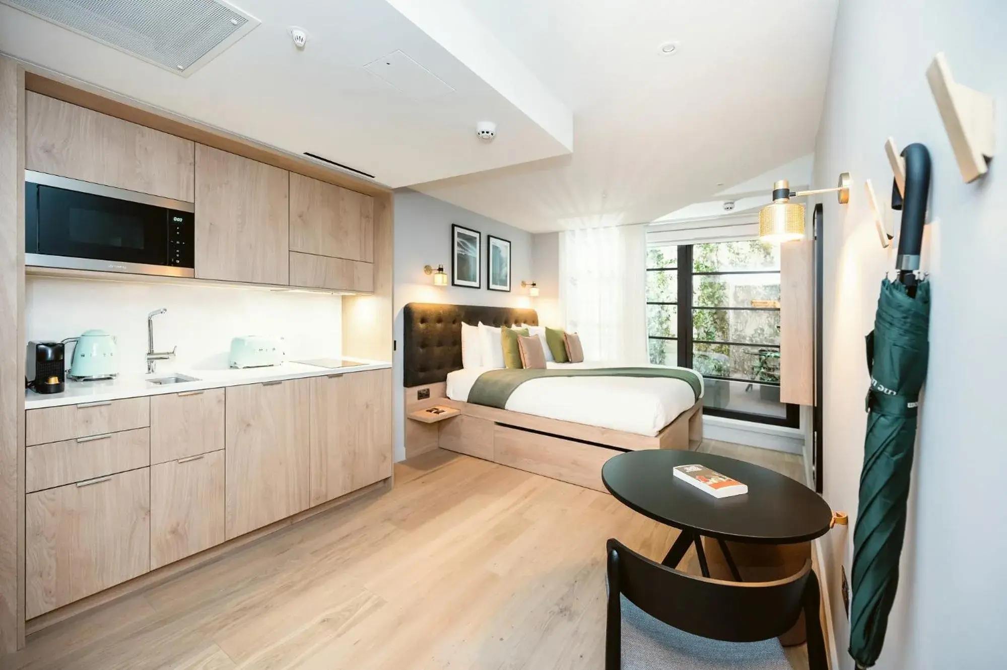 Bed in Wilde Aparthotels London Liverpool Street Bed in Wilde Aparthotels London Liverpool Street