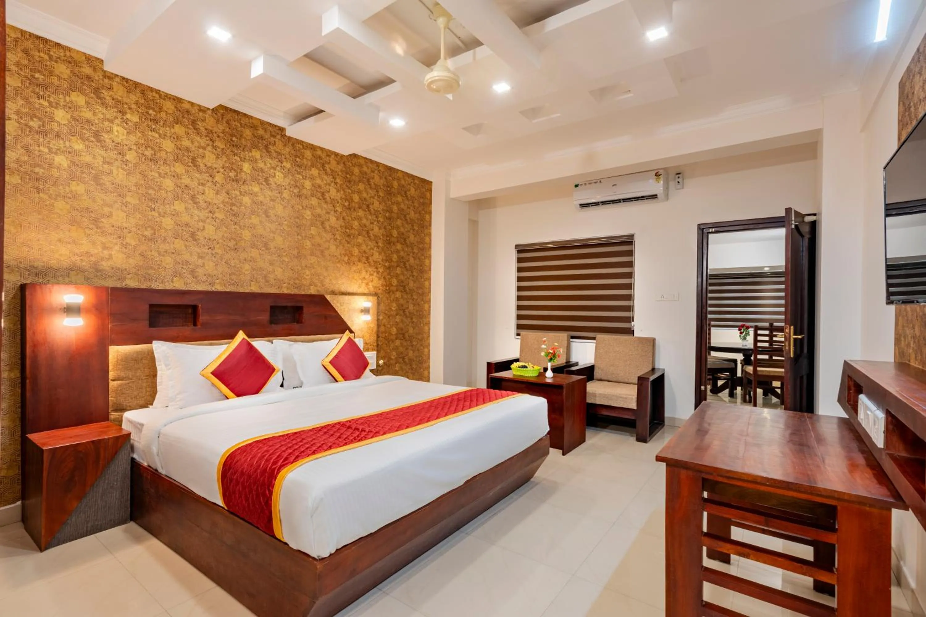 Bedroom, Bed in Daan Orchid Residency