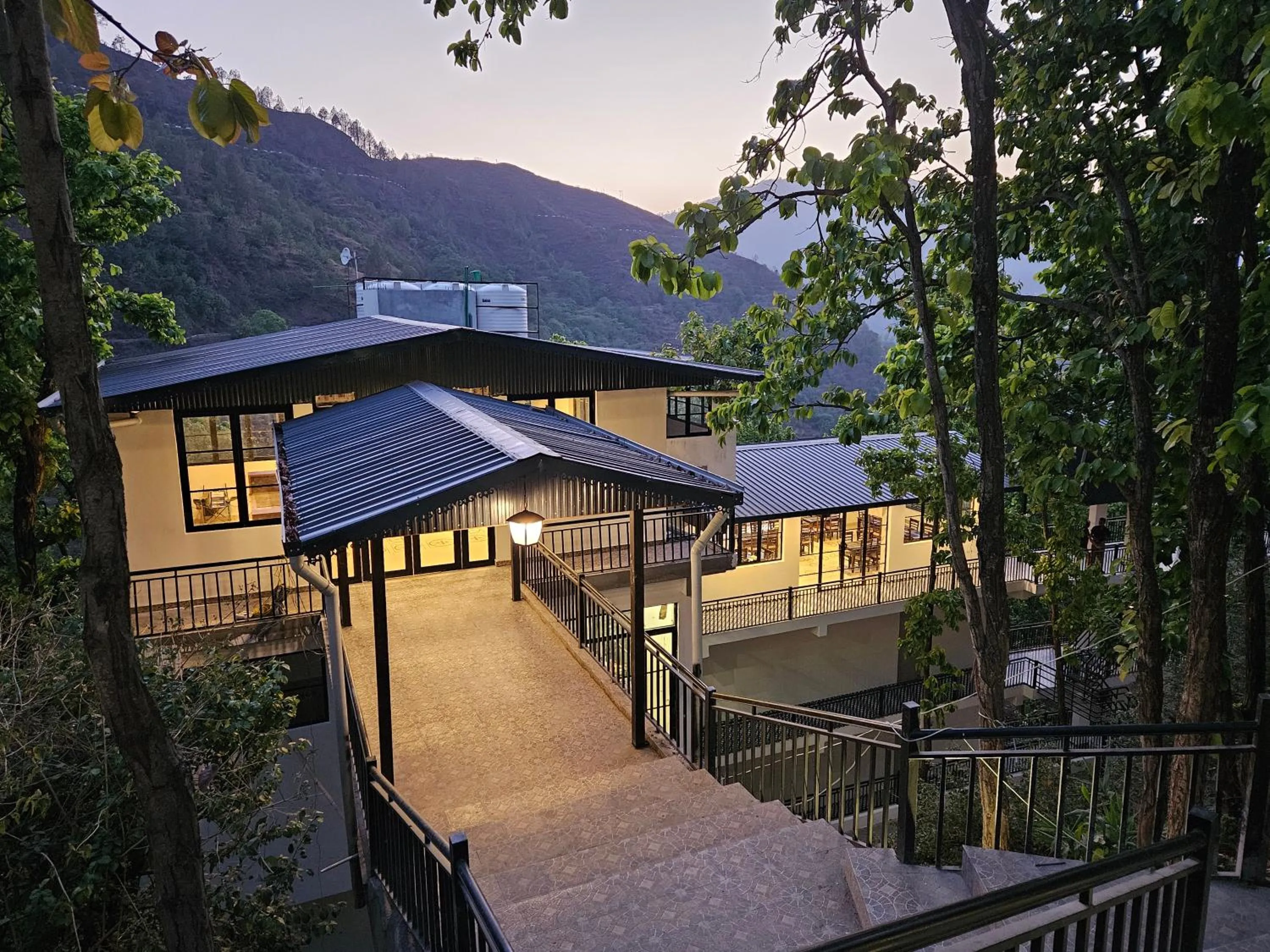 Property building in Marten's Wilderness Retreat