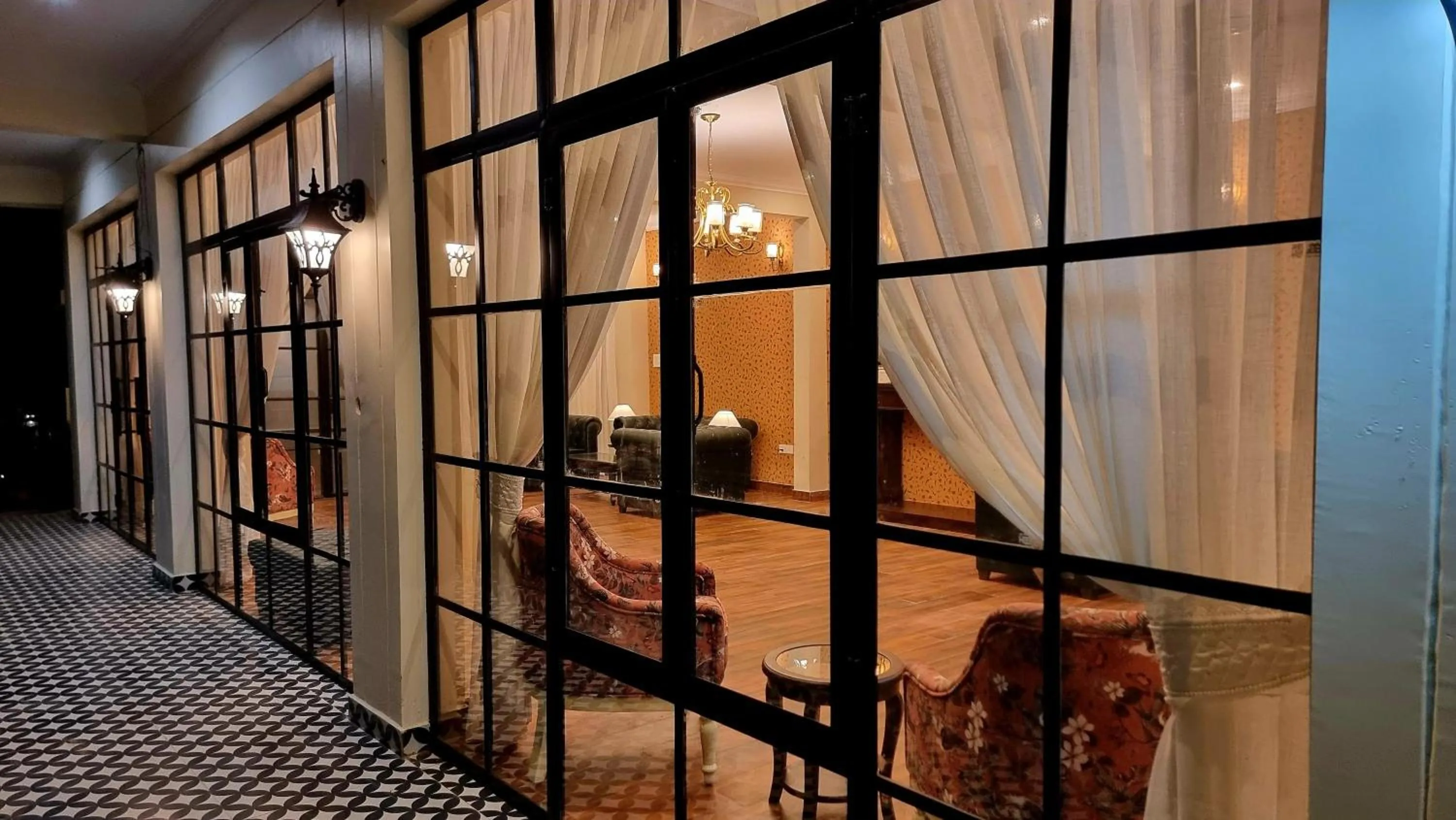 Lounge or bar in Marten's Wilderness Retreat