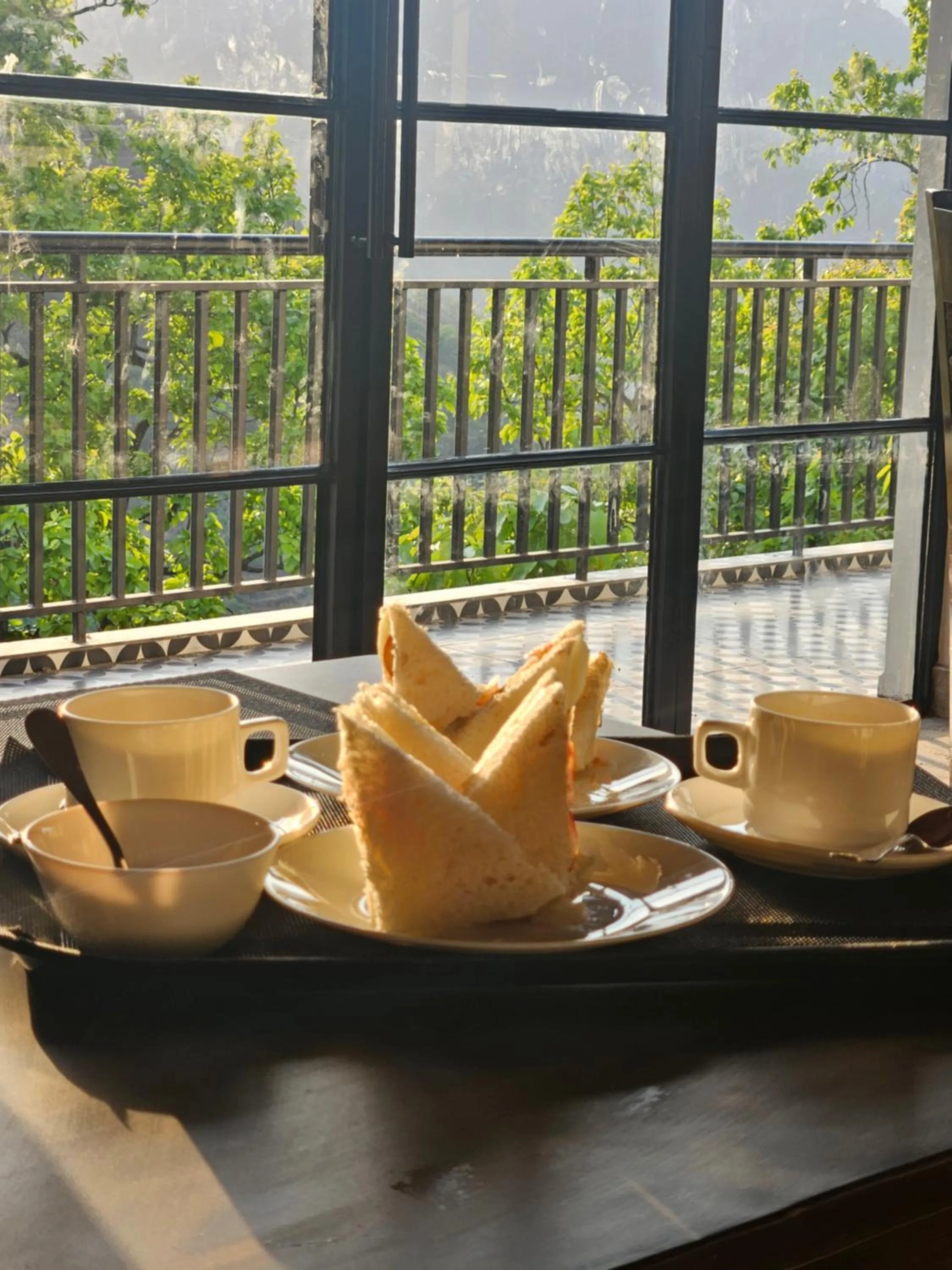 Restaurant/places to eat in Marten's Wilderness Retreat