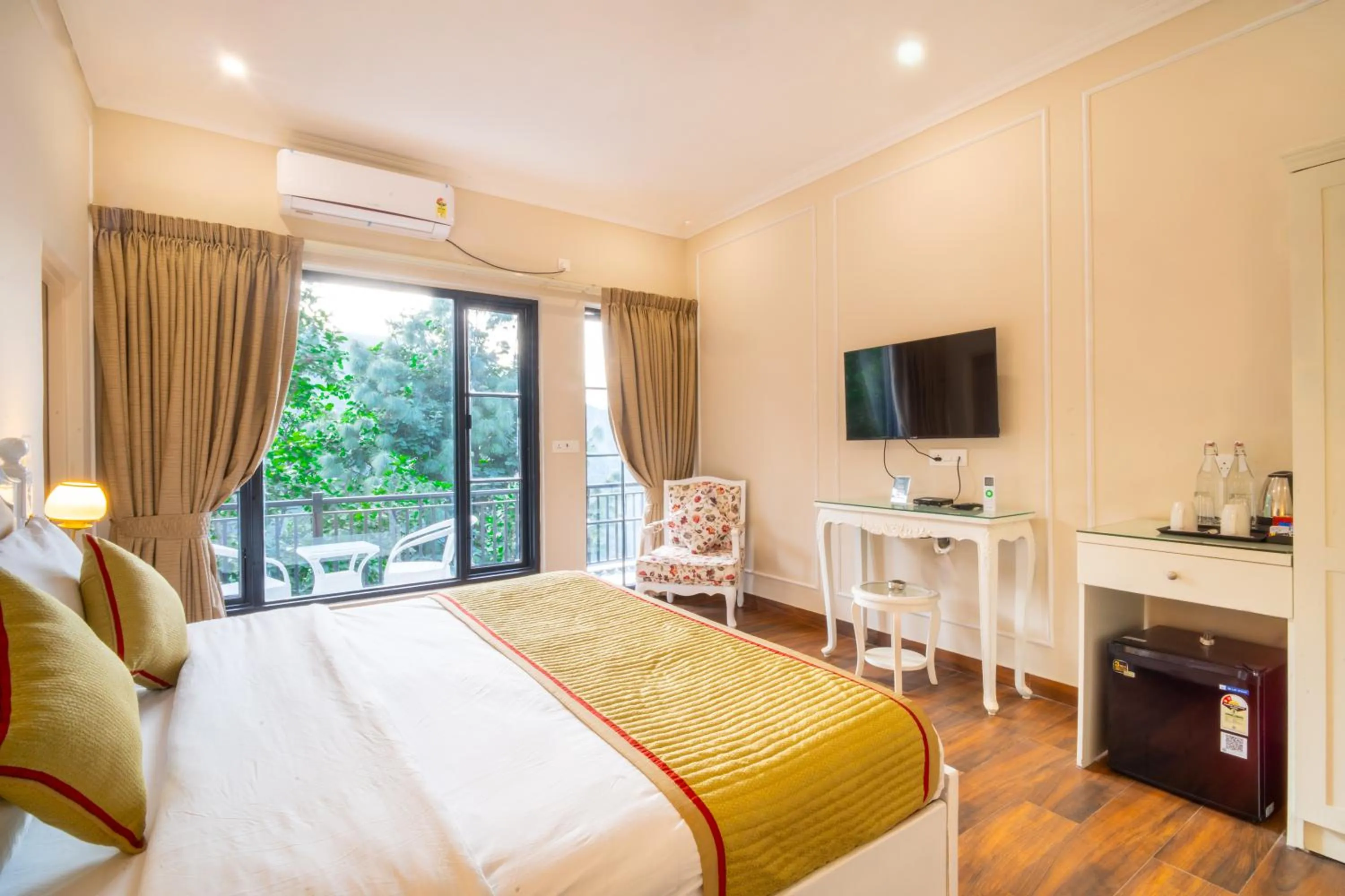 TV and multimedia, Bed in Marten's Wilderness Retreat