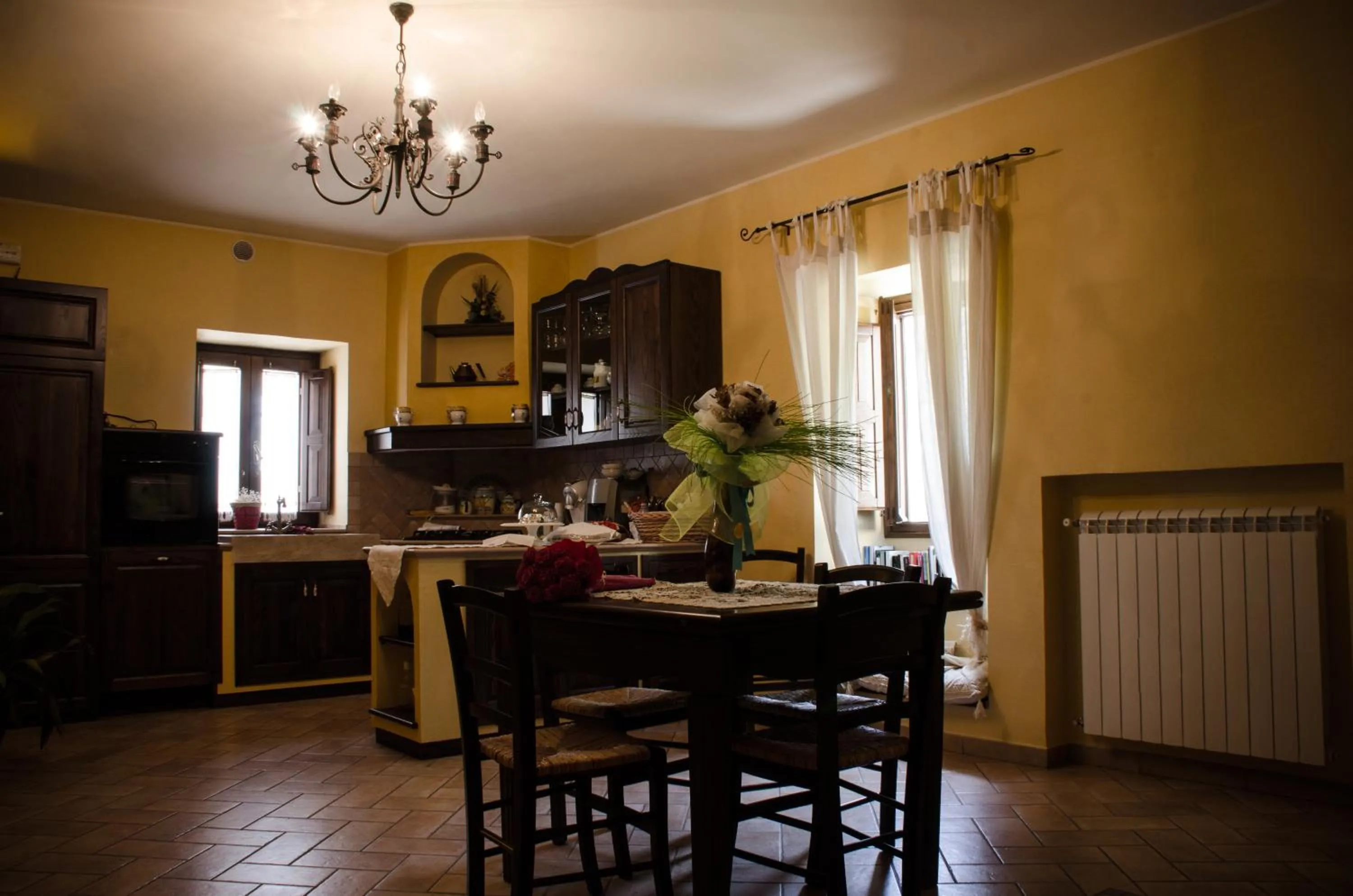 Dining area in Bed and breakfast La Sentinella