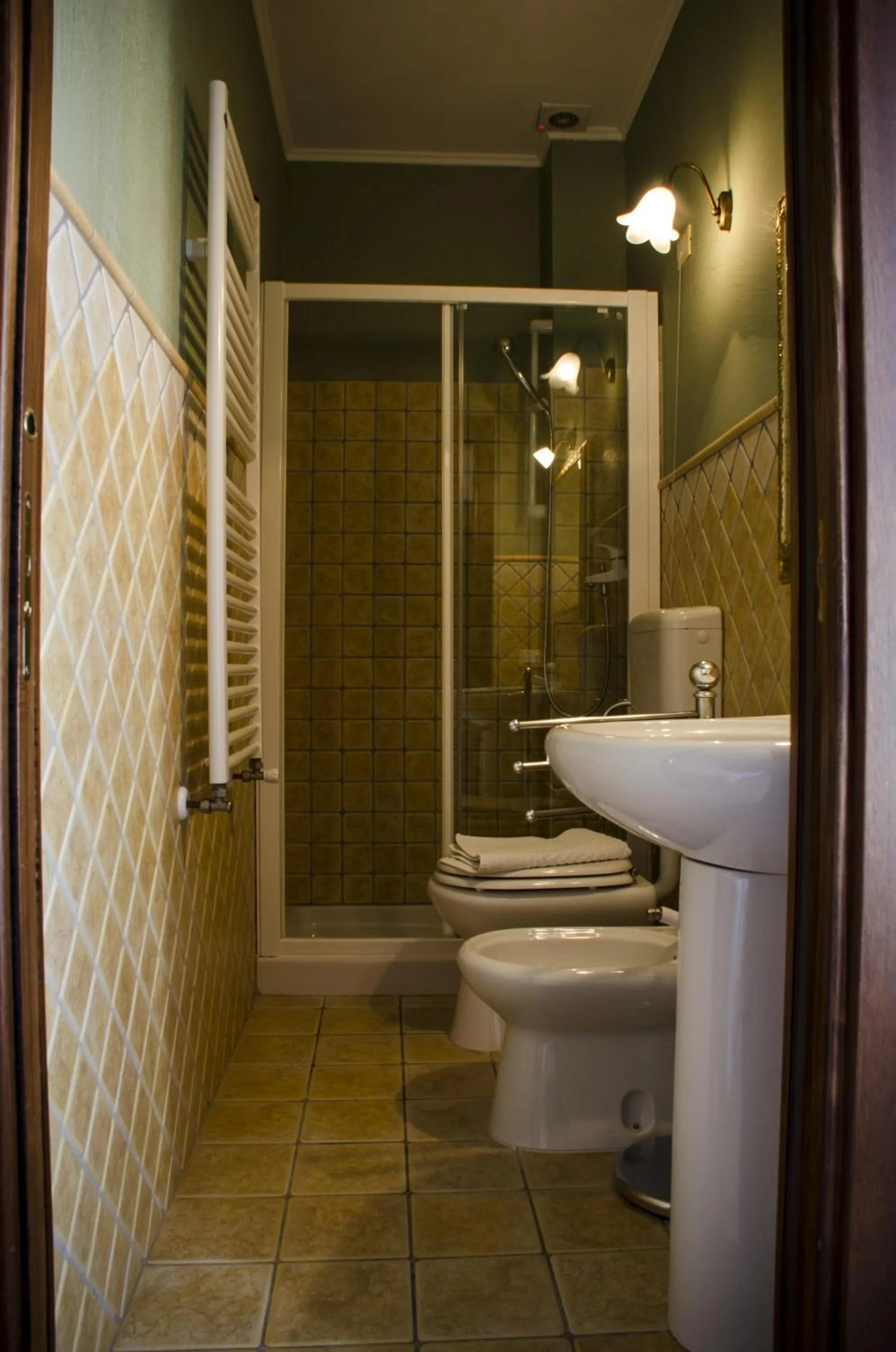 Shower in Bed and breakfast La Sentinella