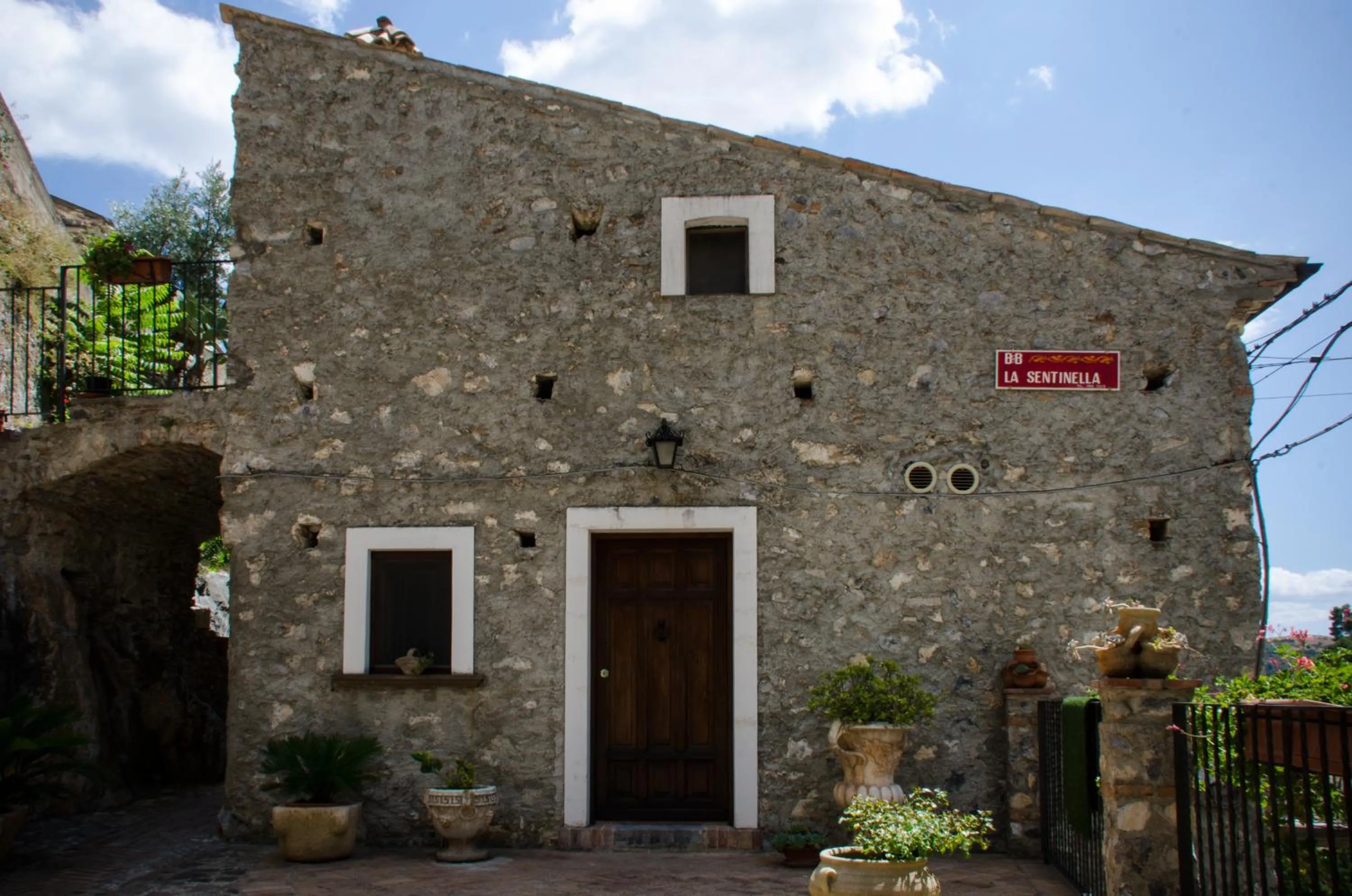 Property building in Bed and breakfast La Sentinella