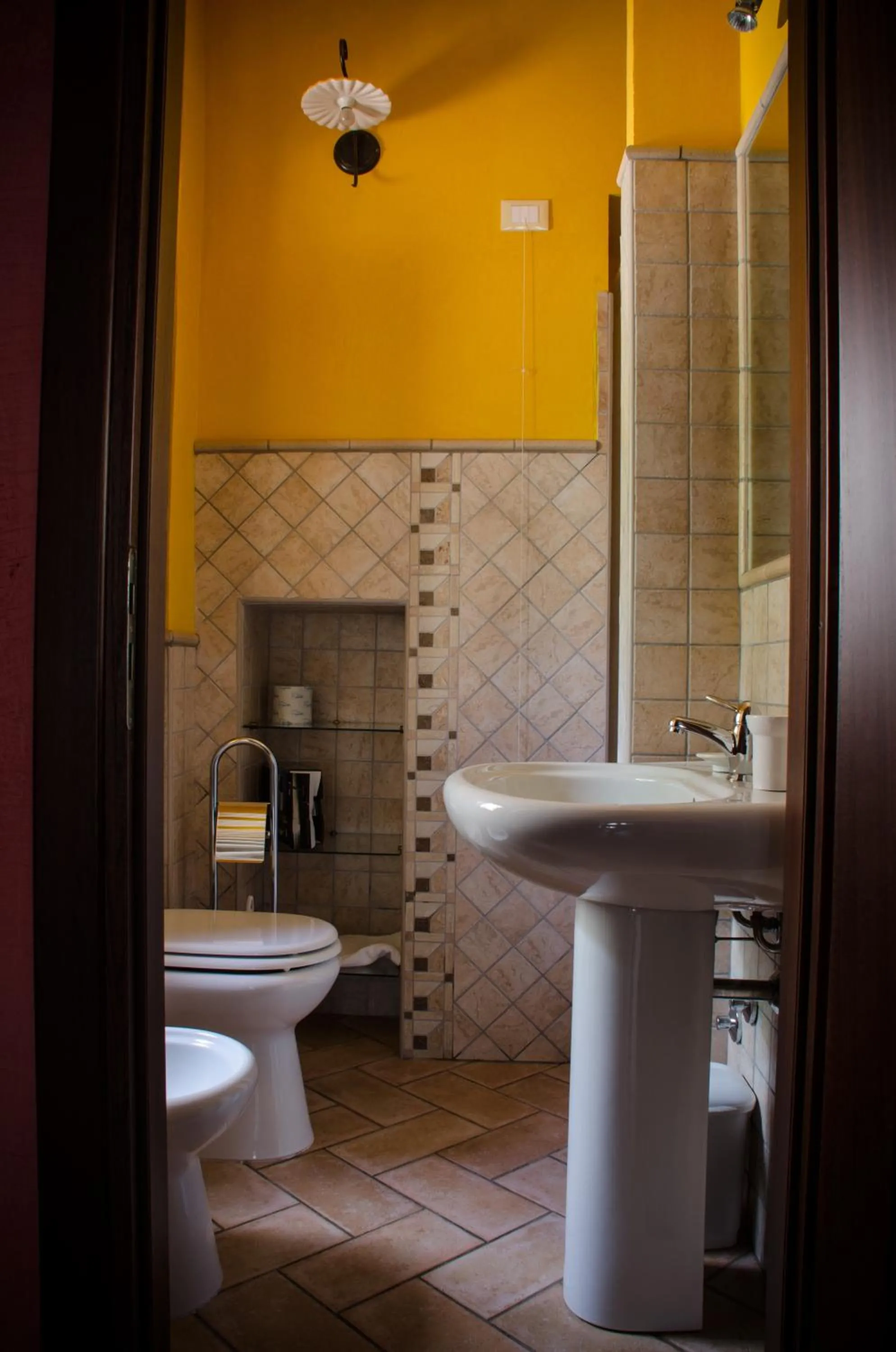Toilet in Bed and breakfast La Sentinella