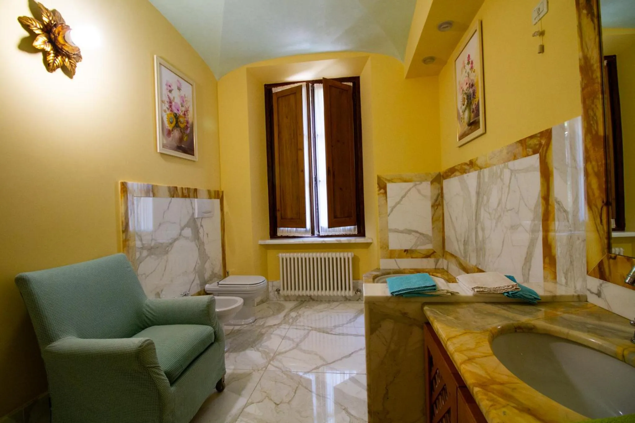 Bathroom in Rivarola al Tempo Dei Castelli