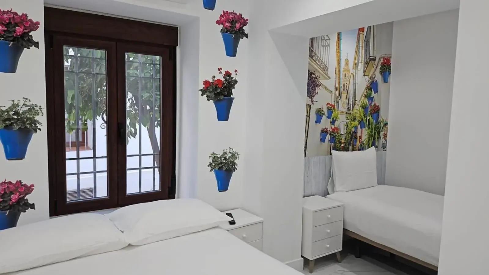 Triple Room in Nueva PENSION CIBELES Triple Room in Nueva PENSION CIBELES