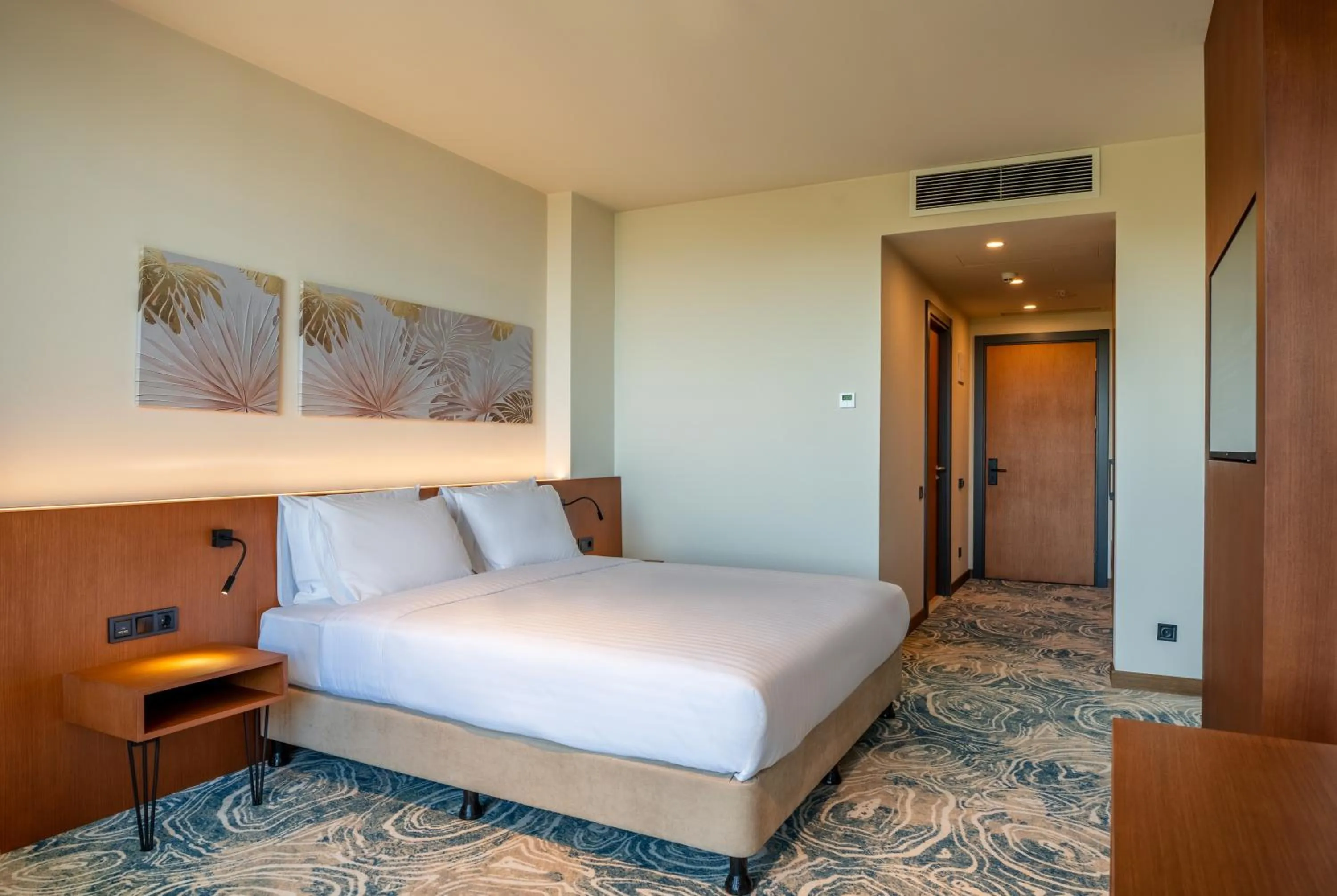 Bedroom, Bed in GREENWOOD