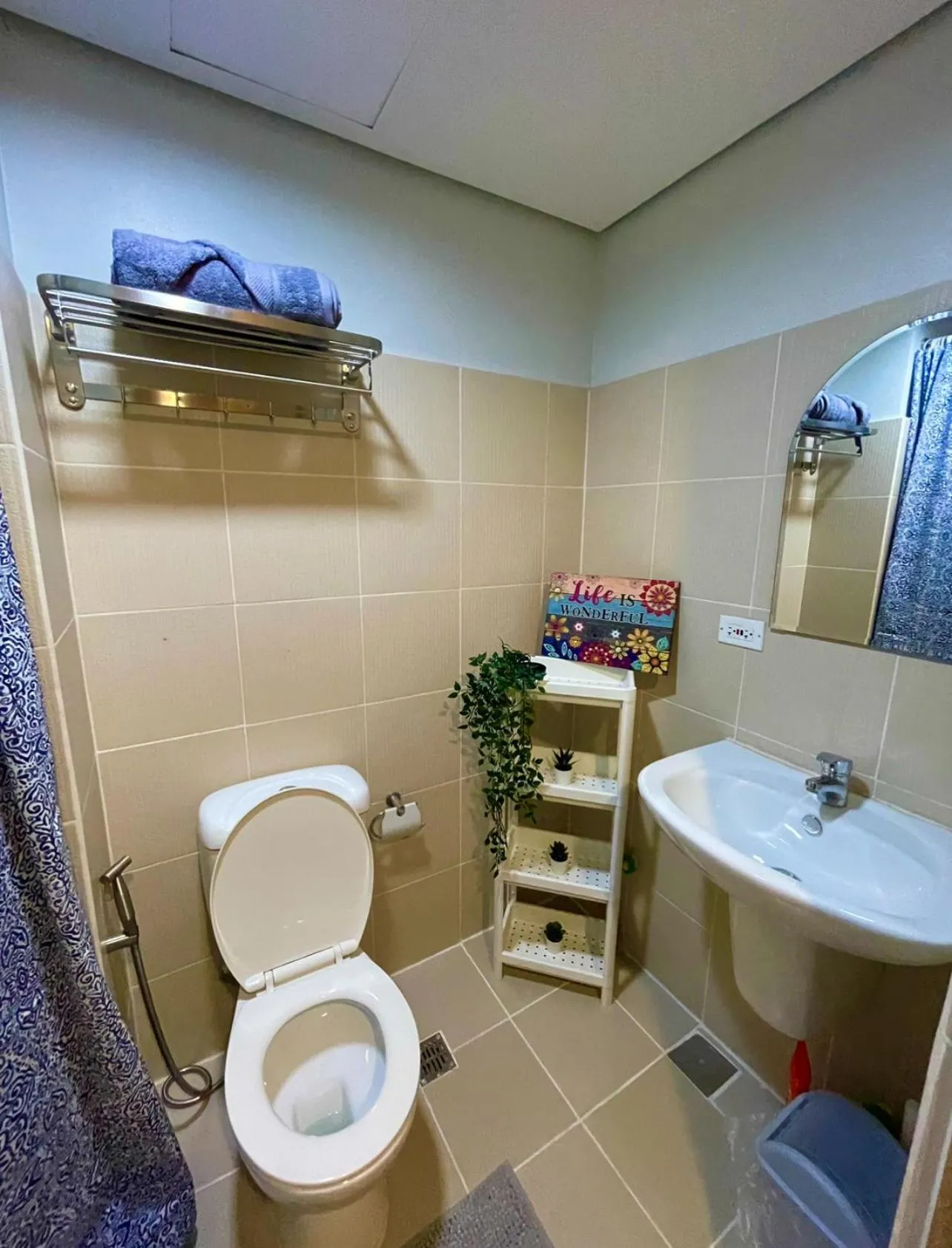 Bathroom in Grass Residences Aesthetic Staycation