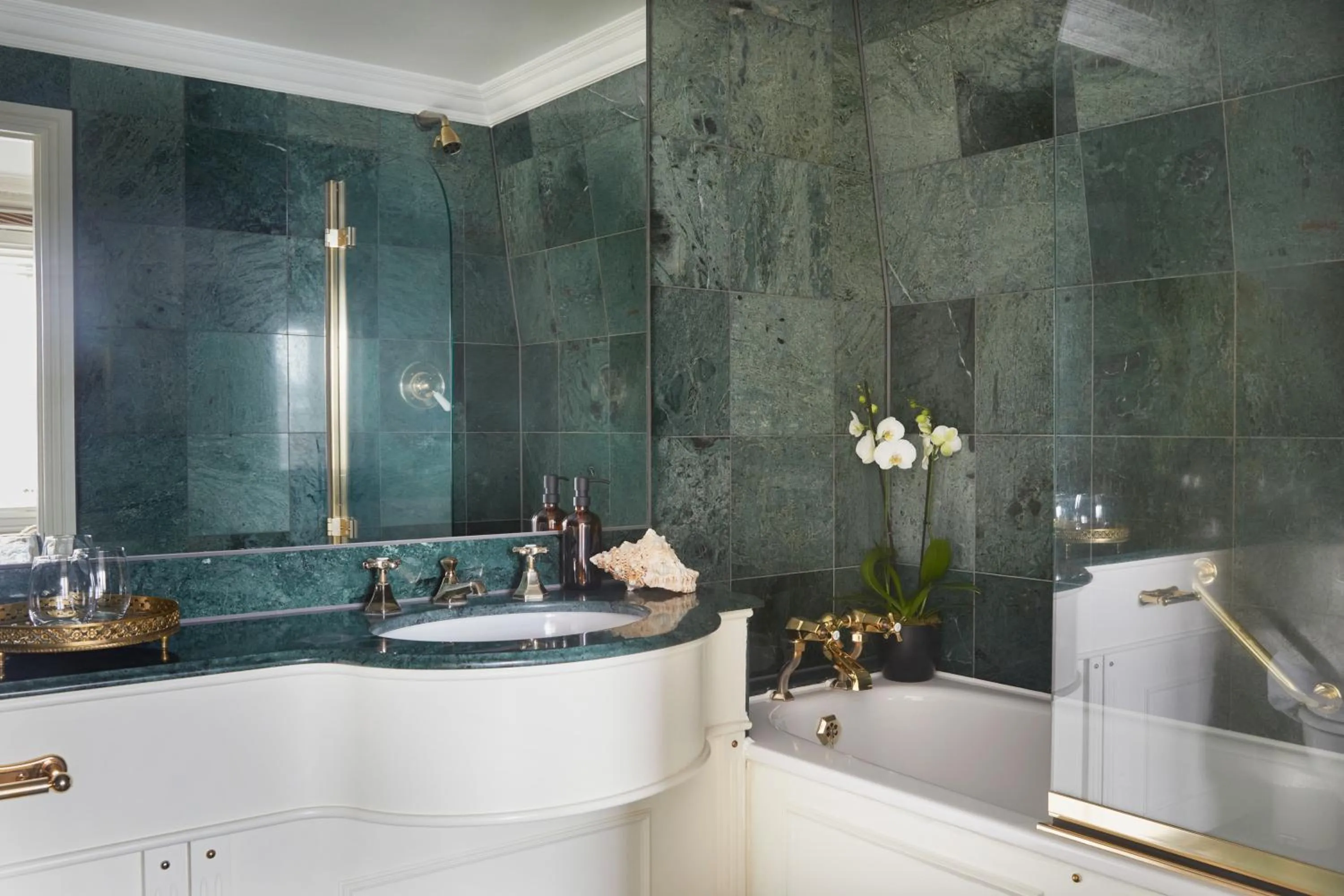 Bathroom in Egerton House