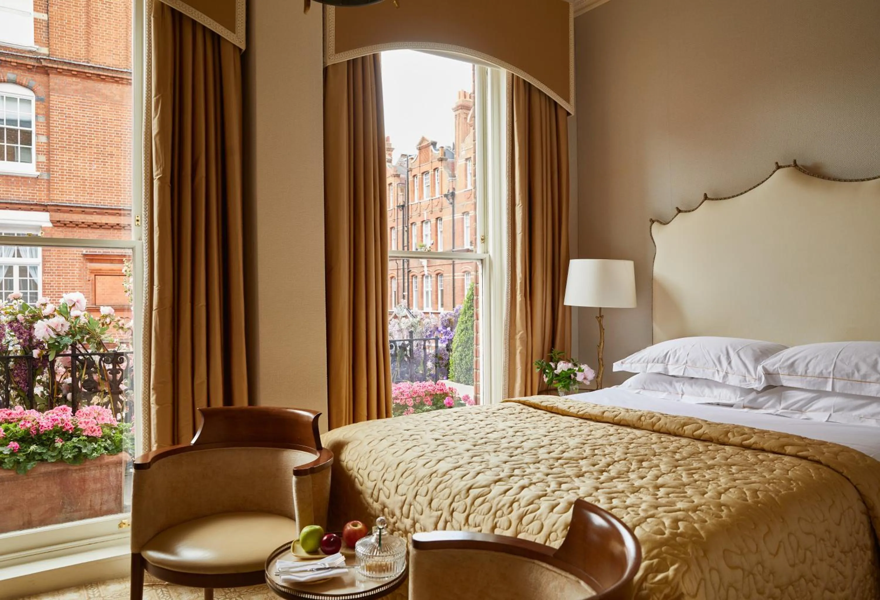 Photo of the whole room, Bed in Egerton House