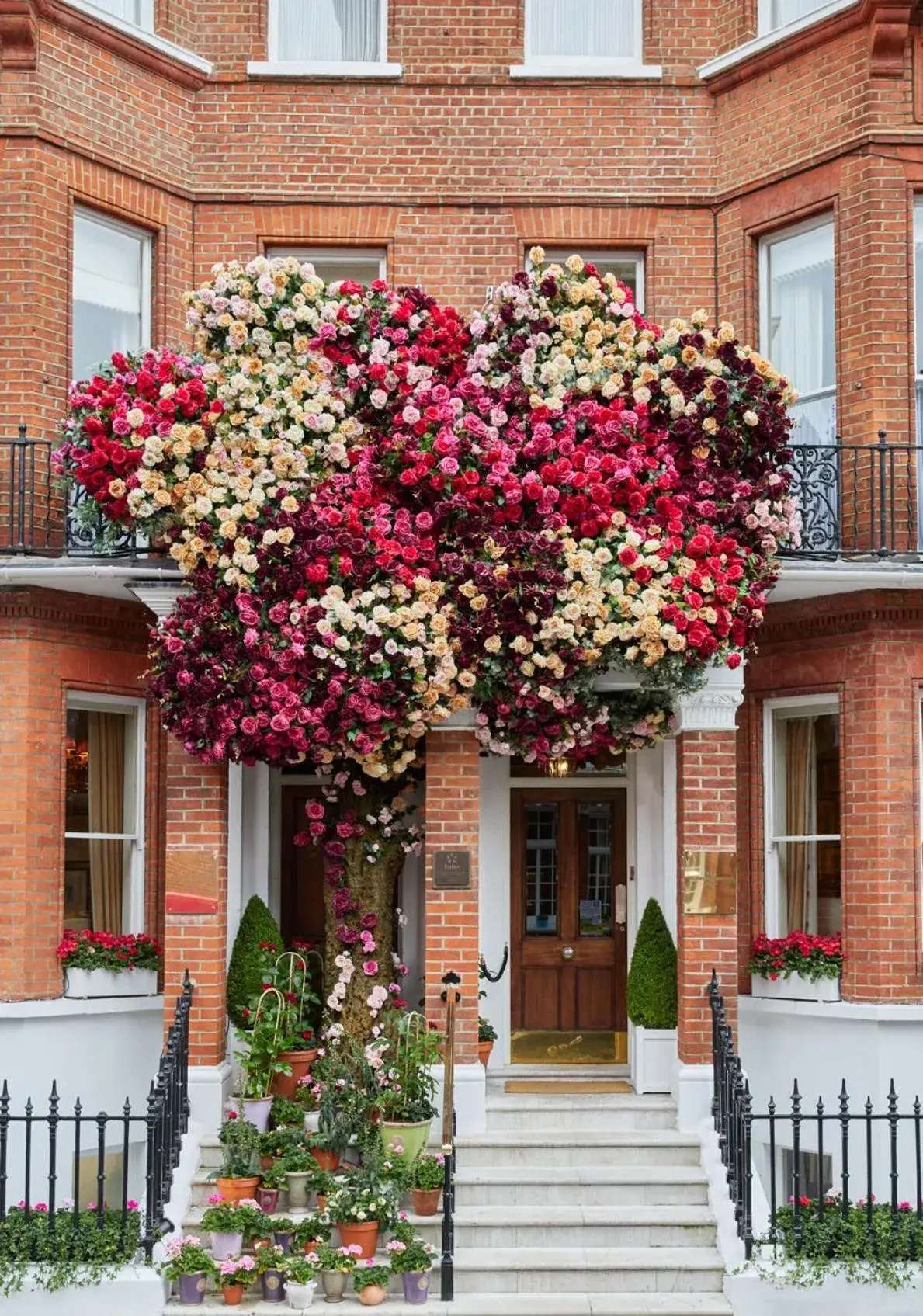 Property building in Egerton House Property building in Egerton House