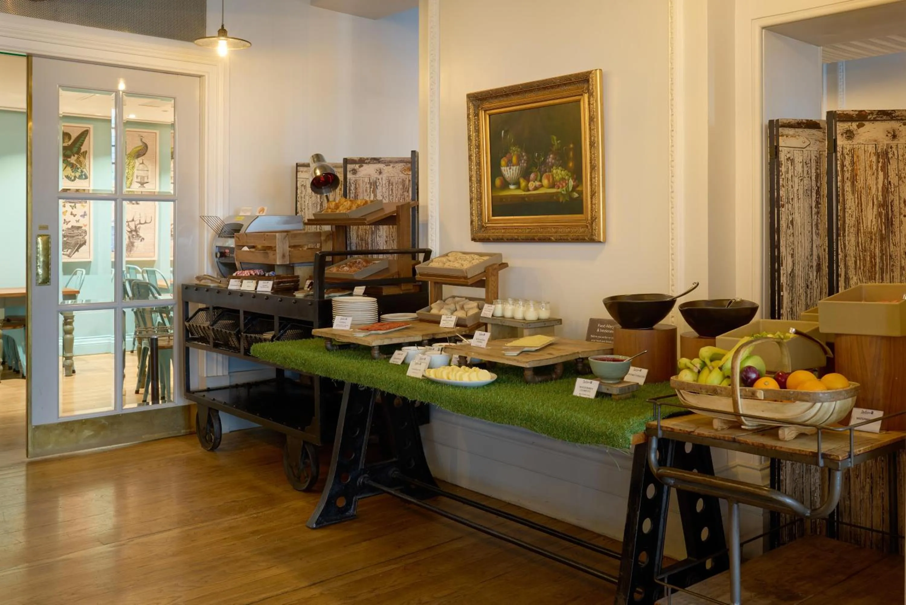 Breakfast in Radisson Blu Hotel, London South Kensington