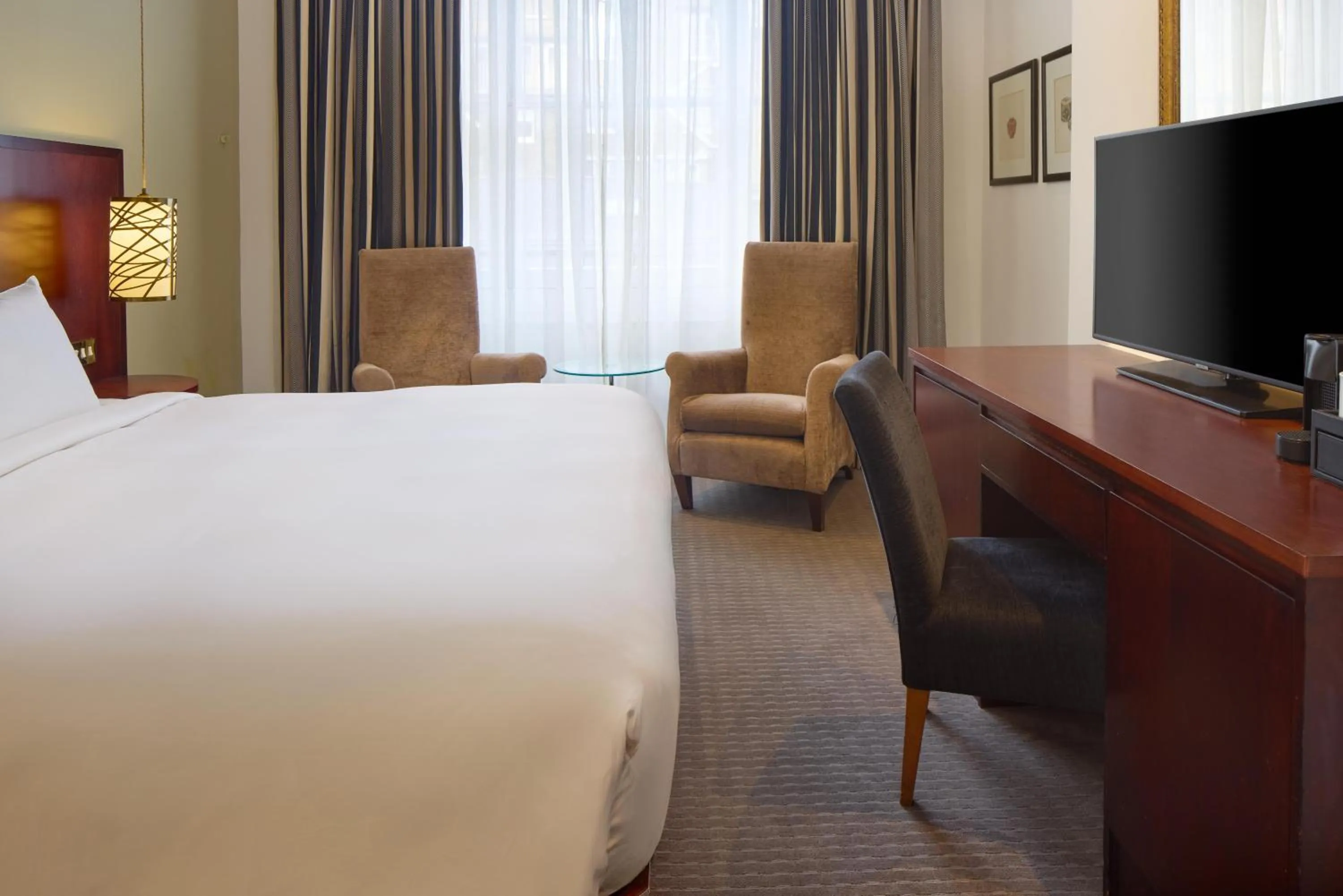 Bedroom, Bed in Radisson Blu Hotel, London South Kensington