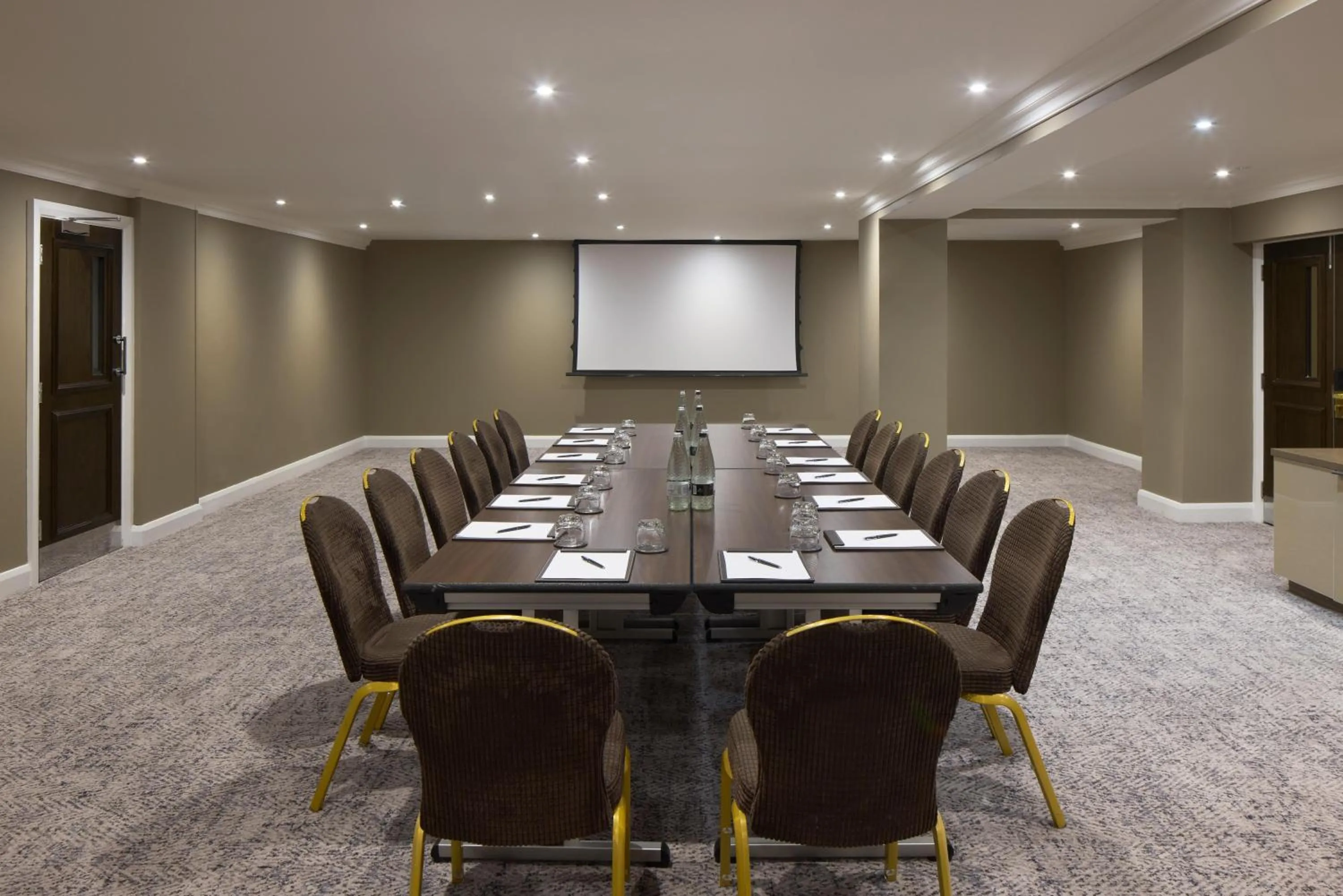 Meeting/conference room in Radisson Blu Hotel, London South Kensington