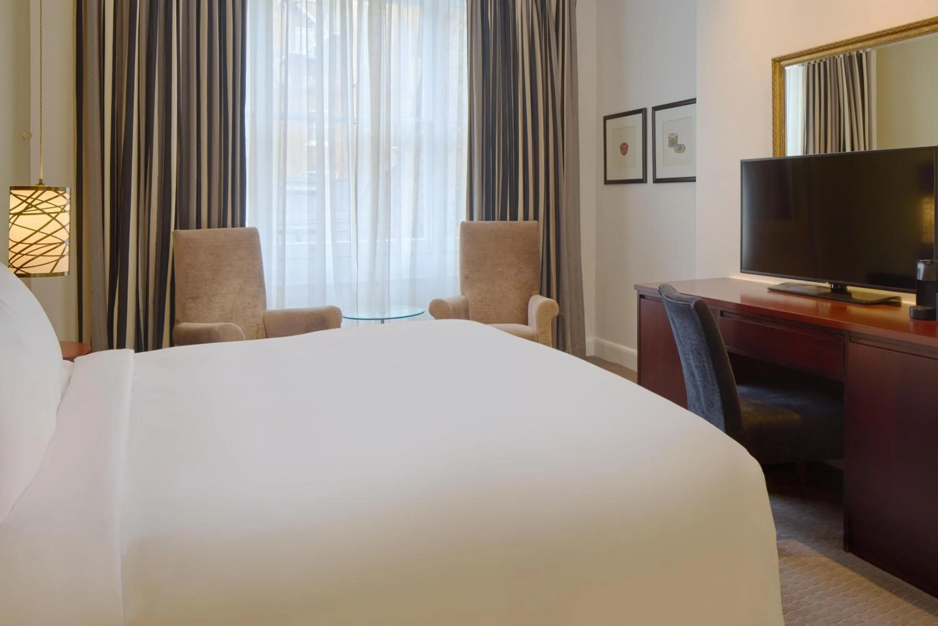 Bedroom, Bed in Radisson Blu Hotel, London South Kensington