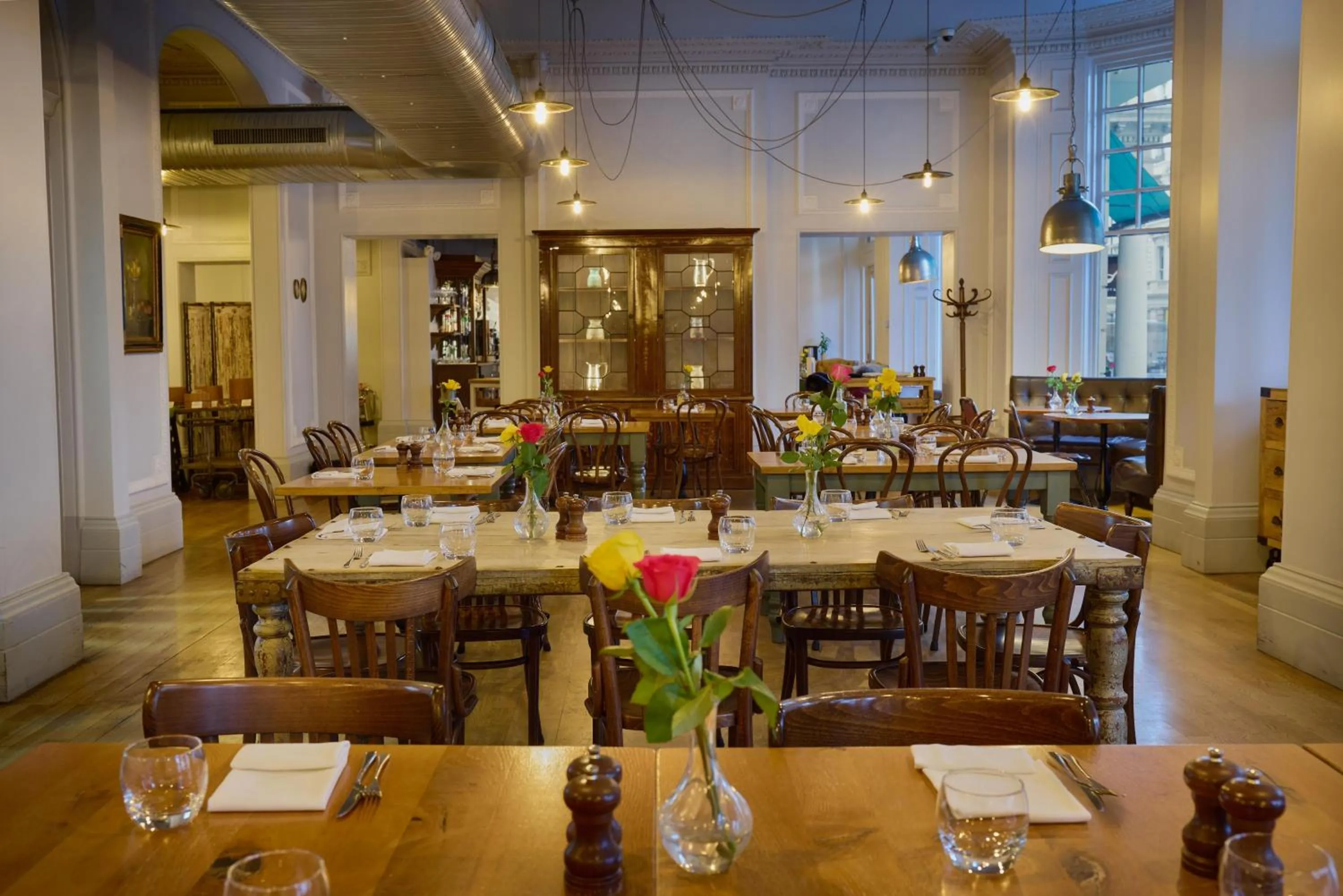 Restaurant/places to eat in Radisson Blu Hotel, London South Kensington