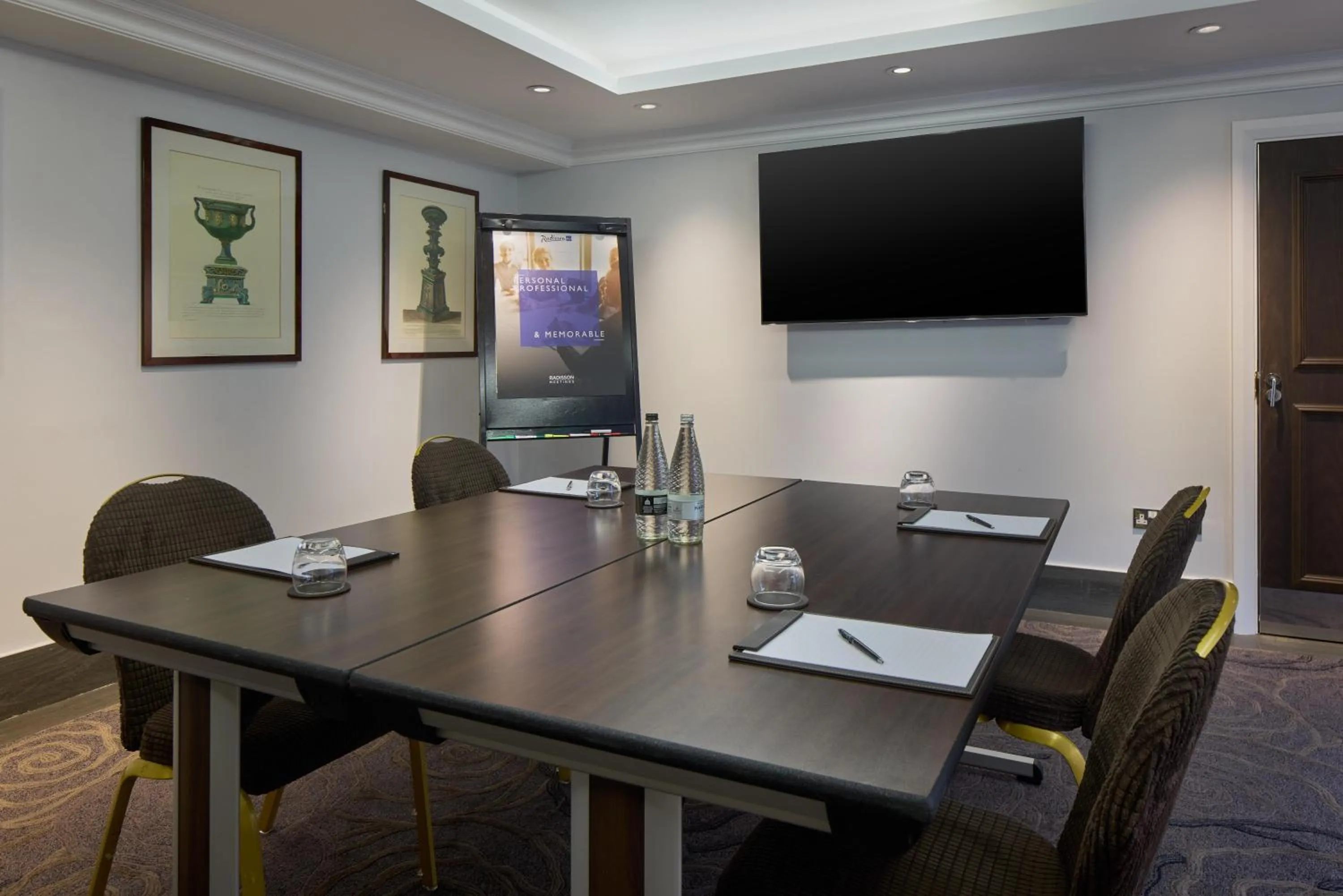 Meeting/conference room in Radisson Blu Hotel, London South Kensington