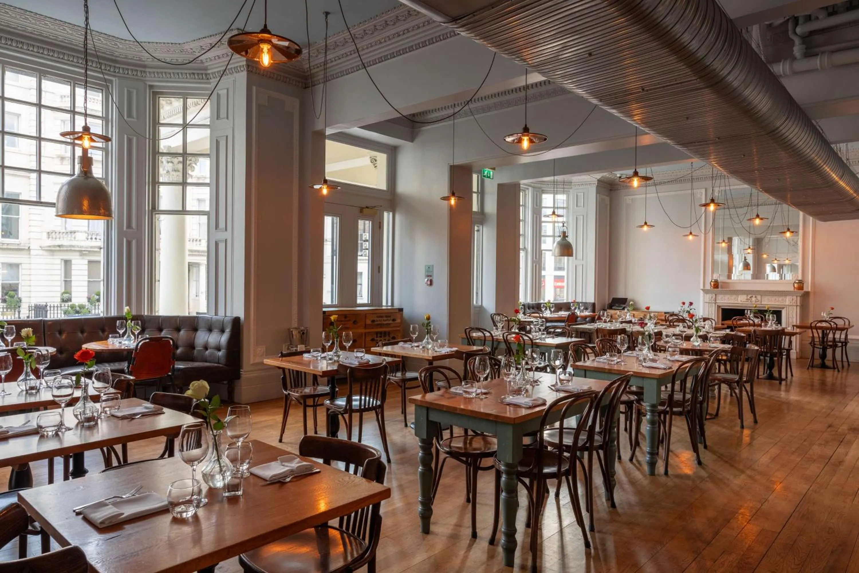 Restaurant/places to eat in Radisson Blu Hotel, London South Kensington