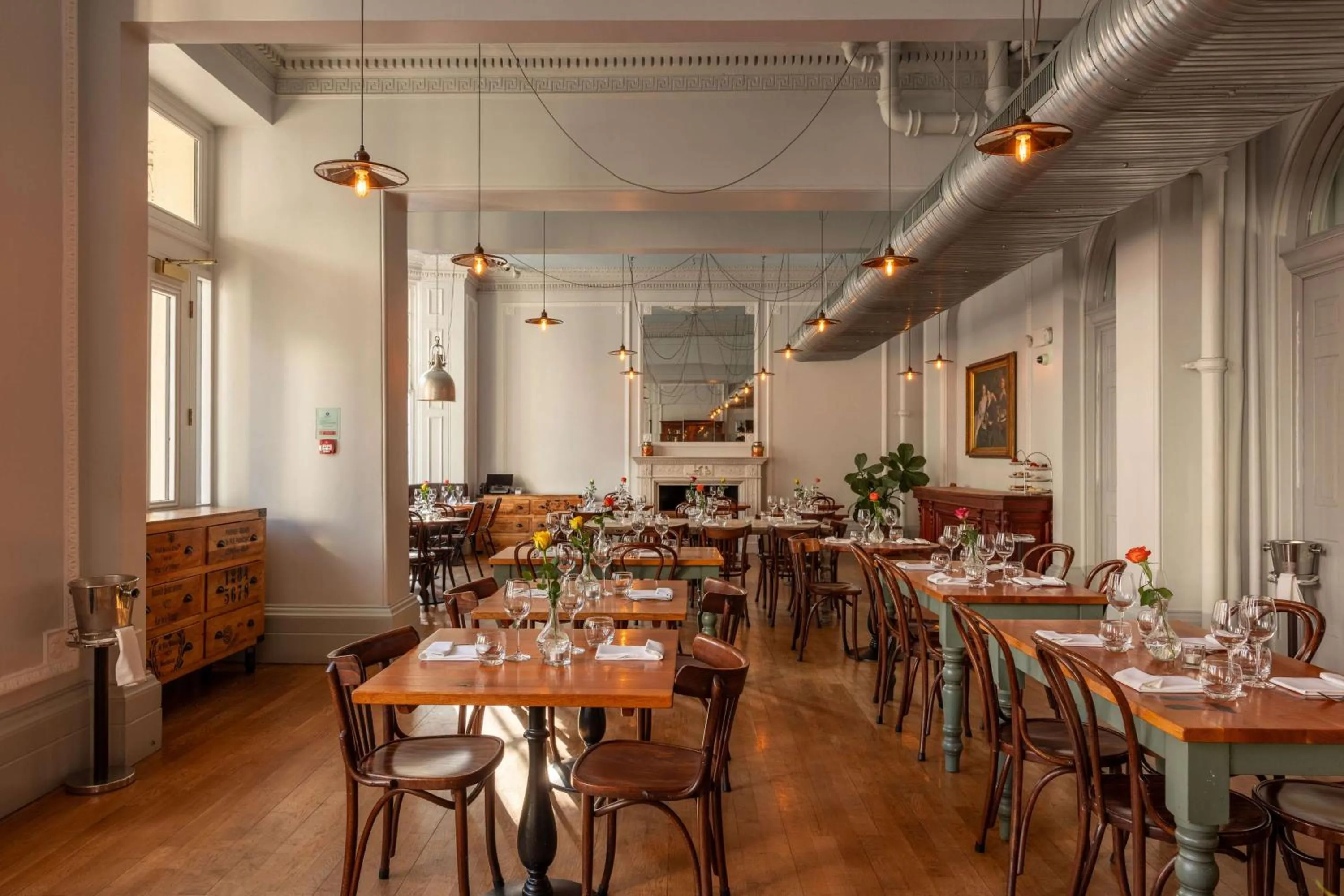 Restaurant/places to eat in Radisson Blu Hotel, London South Kensington