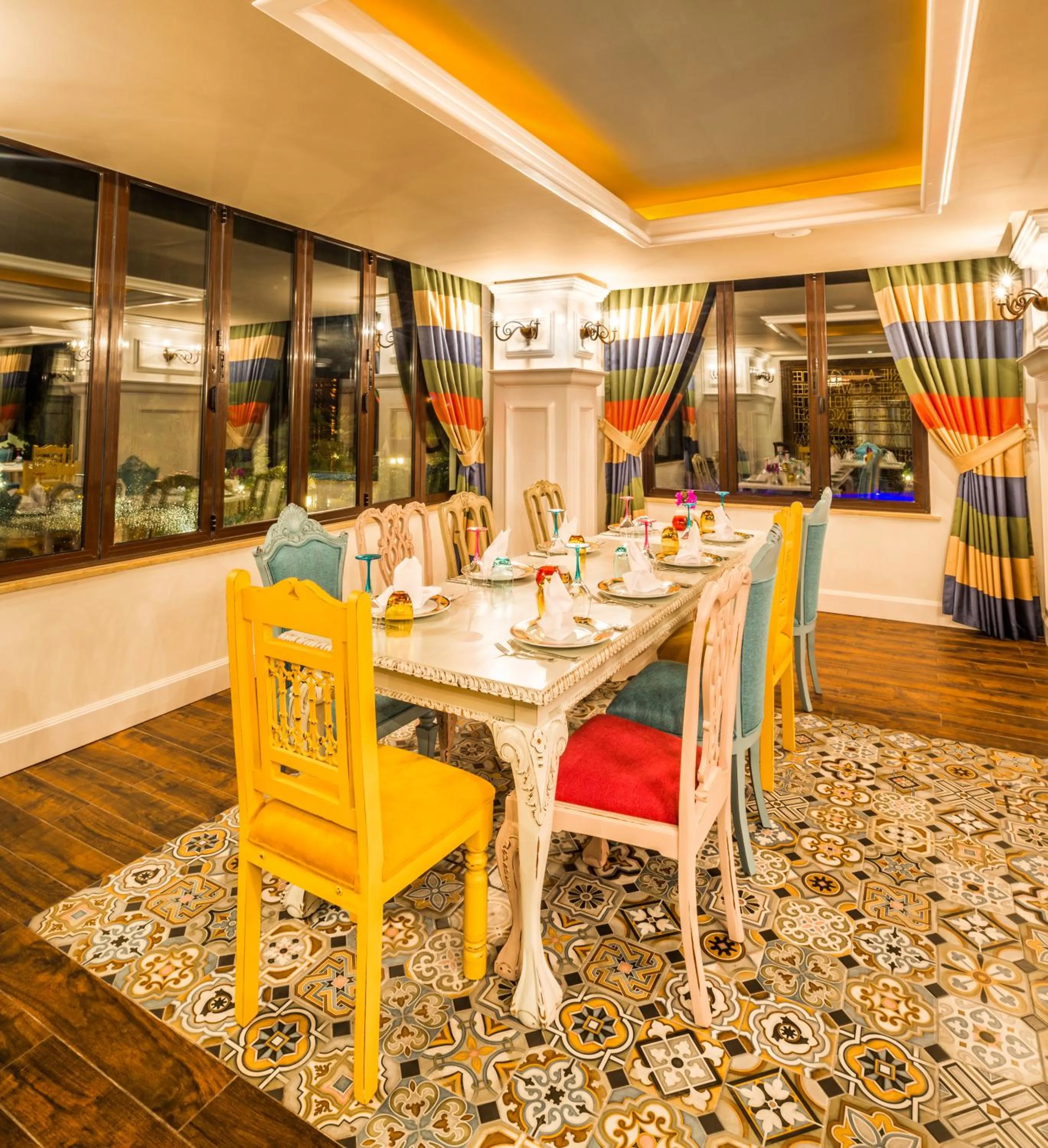 Restaurant/places to eat in The Olive Tree Hotel