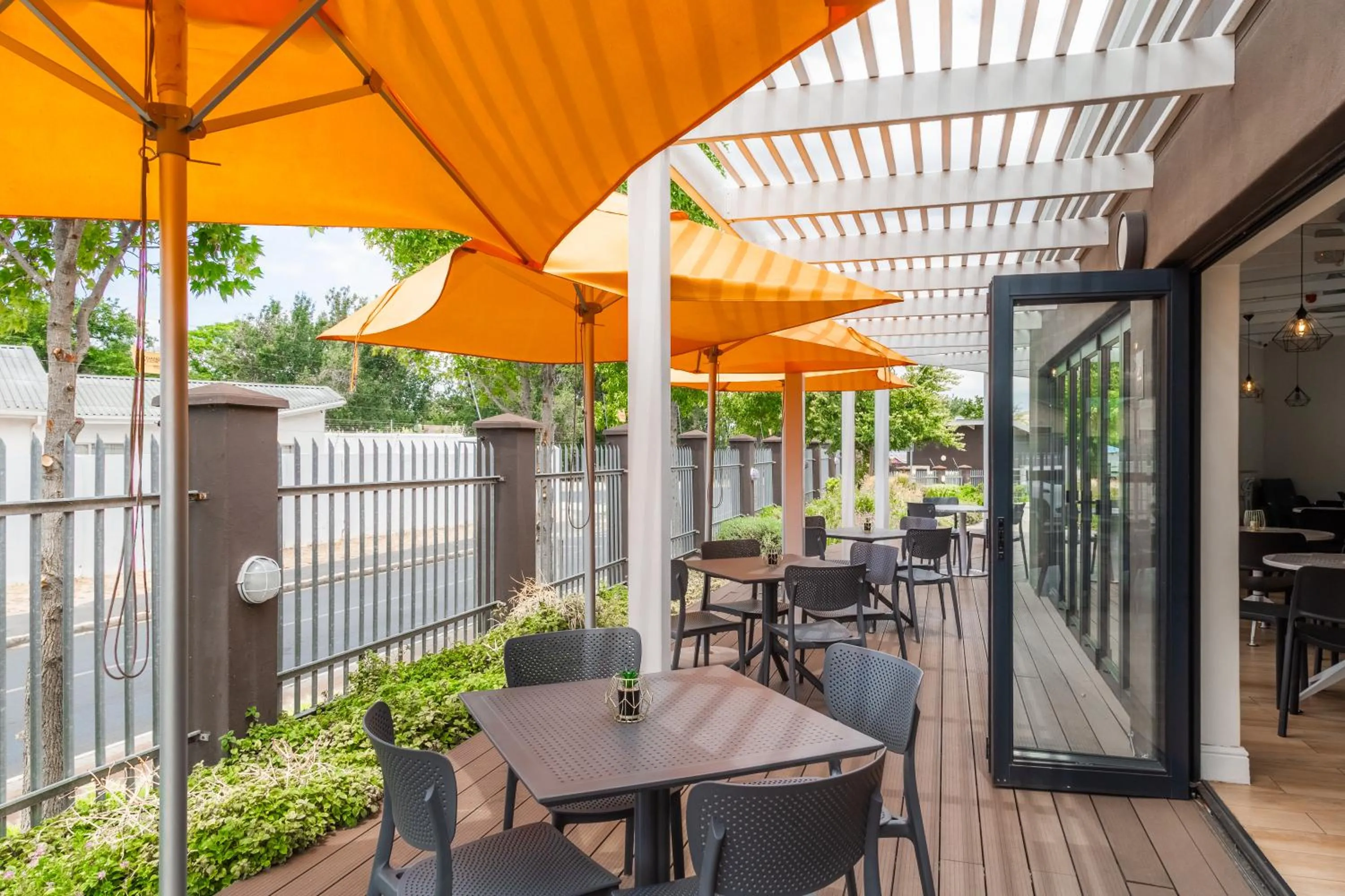 Restaurant/places to eat in WINK Aparthotel Quiver Tree
