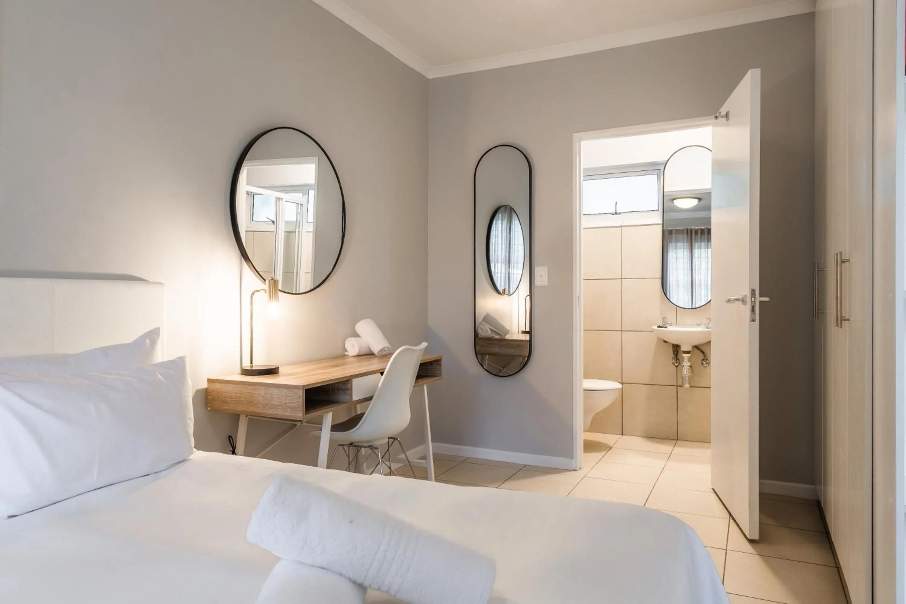 Bathroom, Bed in WINK Aparthotel Quiver Tree