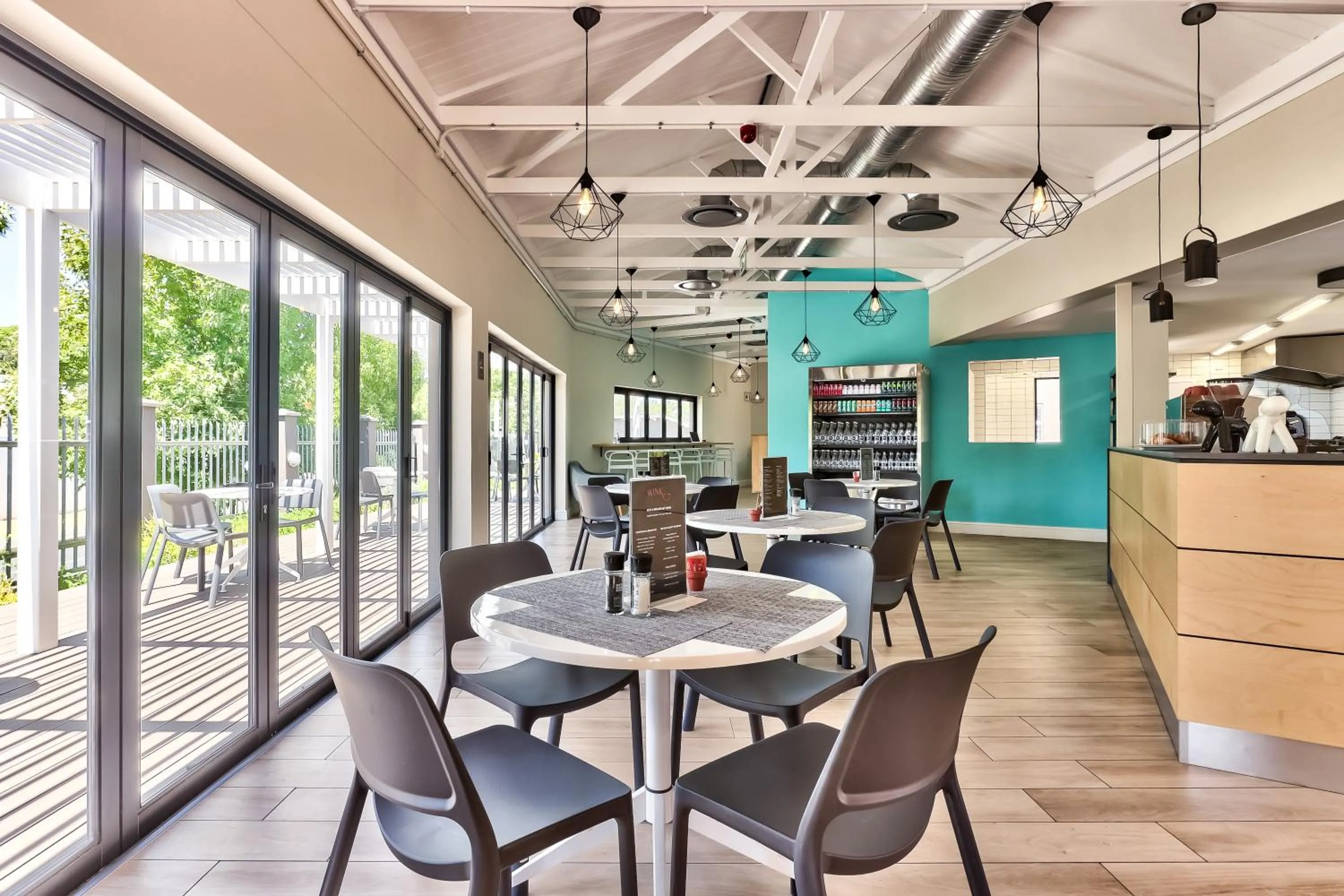 Restaurant/places to eat in WINK Aparthotel Quiver Tree