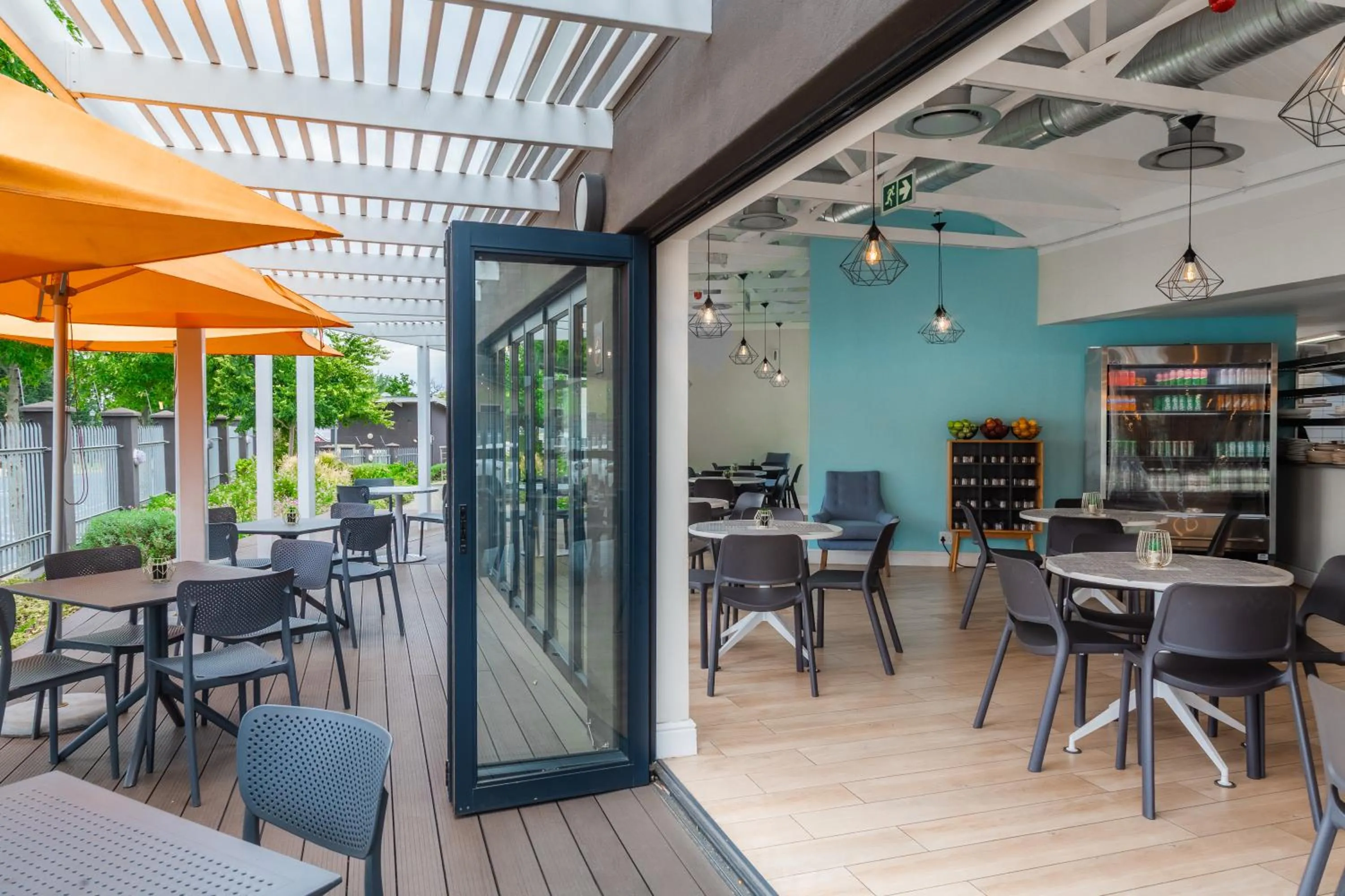 Restaurant/places to eat in WINK Aparthotel Quiver Tree