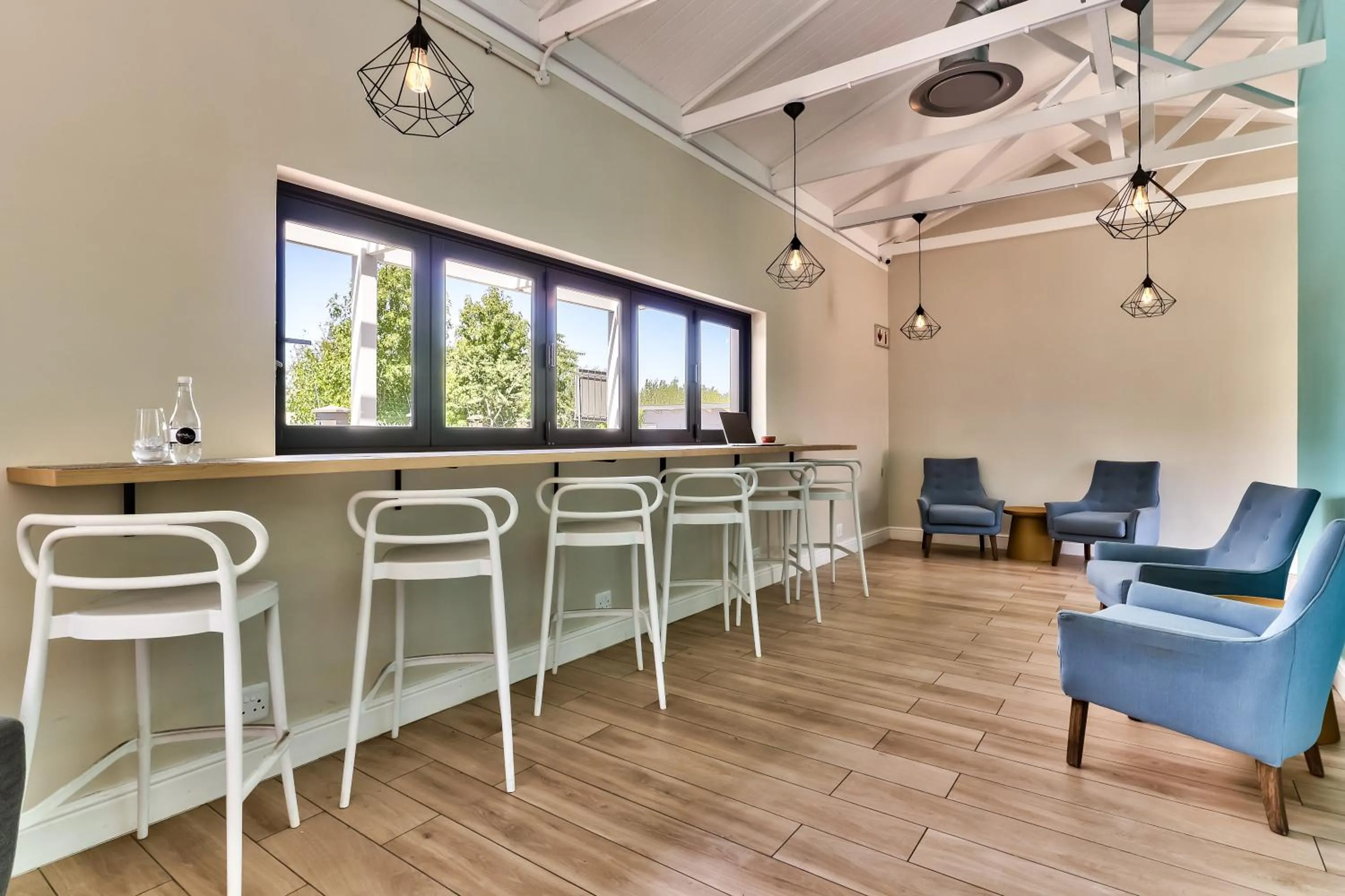 Seating area in WINK Aparthotel Quiver Tree