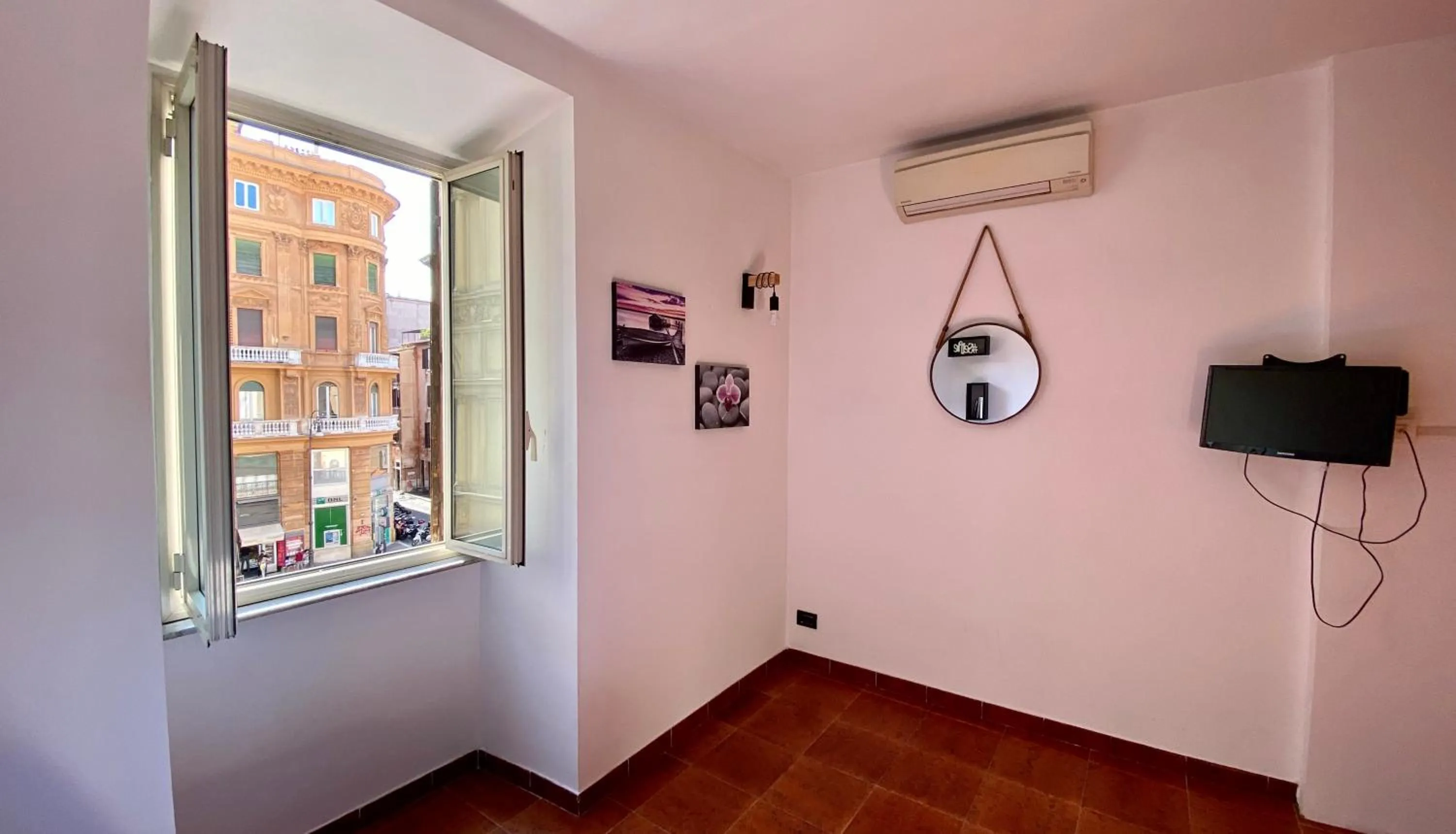 Bedroom in Apartment Arenula