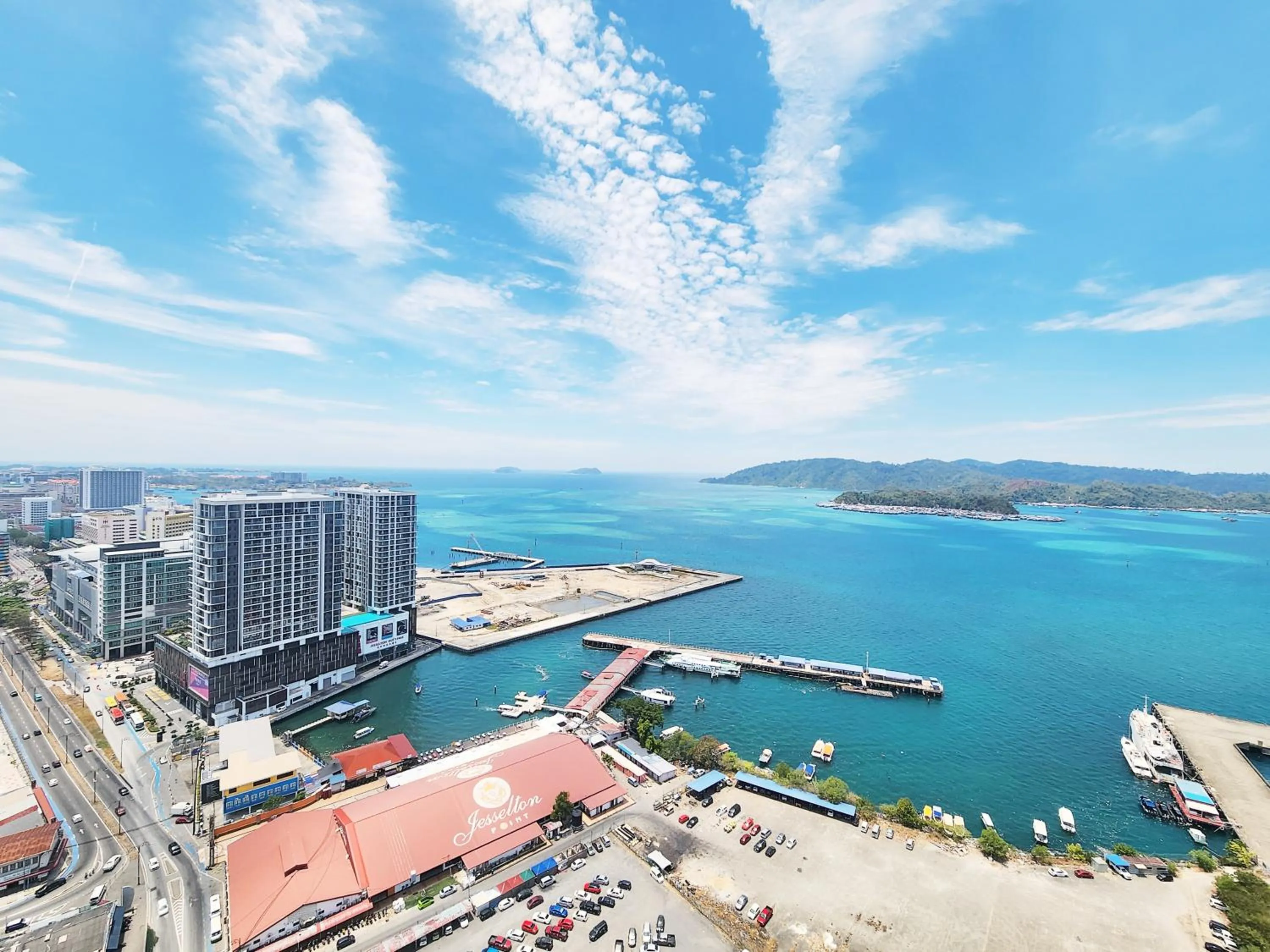 Jesselton Quay Kota Kinabalu City Centre by LW Suites