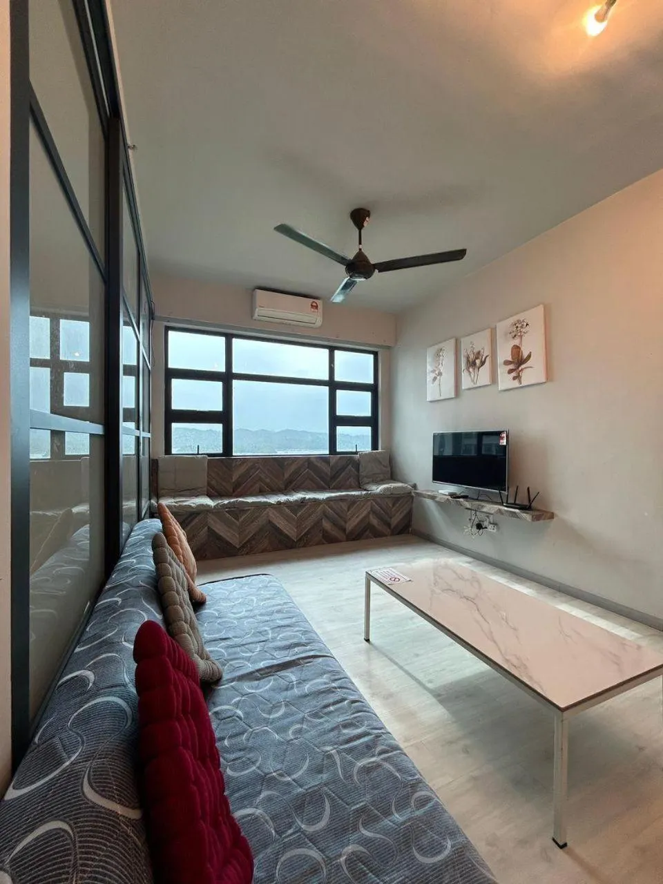 Bed in Jesselton Quay Kota Kinabalu City Centre by LW Suites