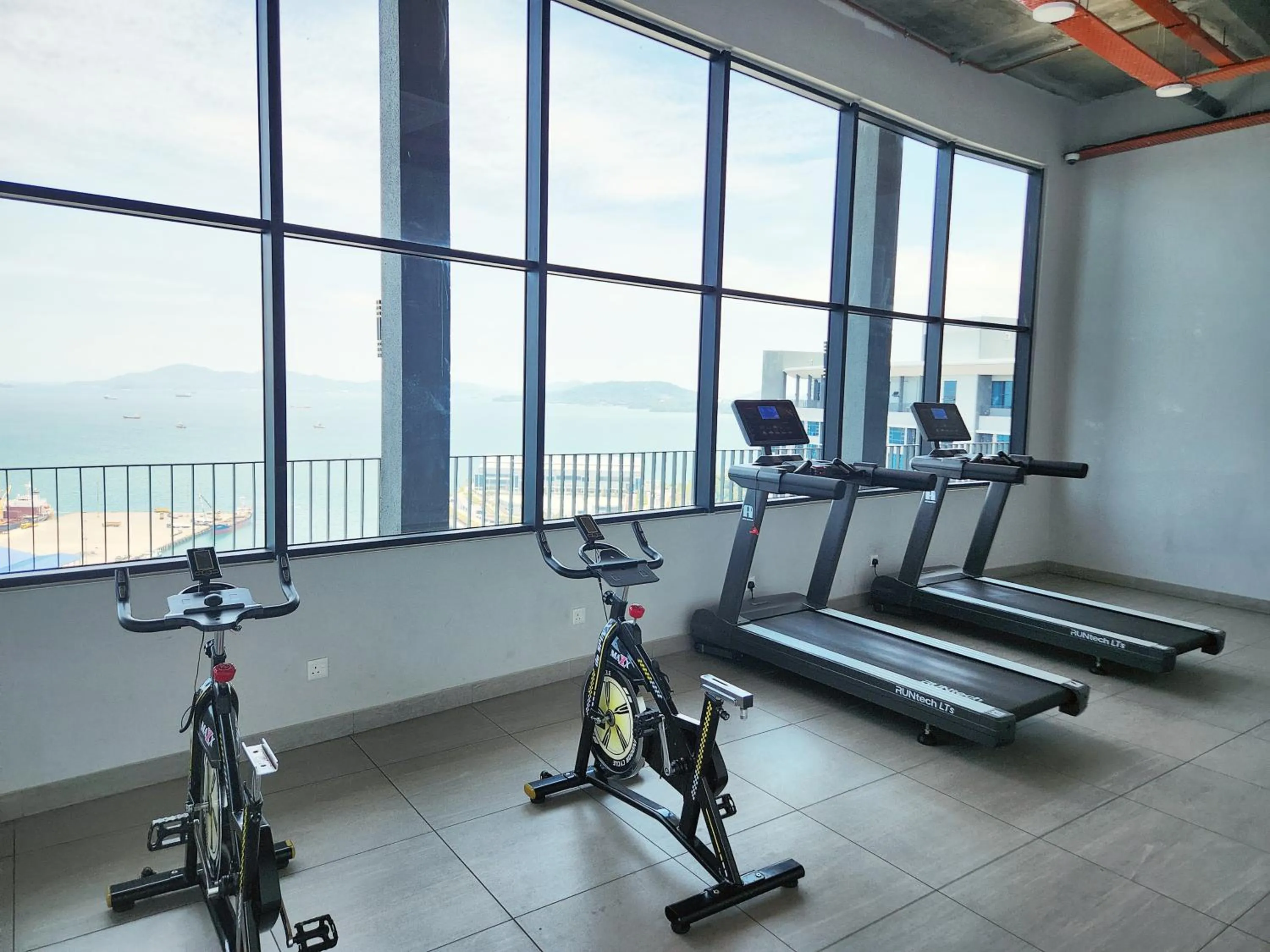 Jesselton Quay Kota Kinabalu City Centre by LW Suites