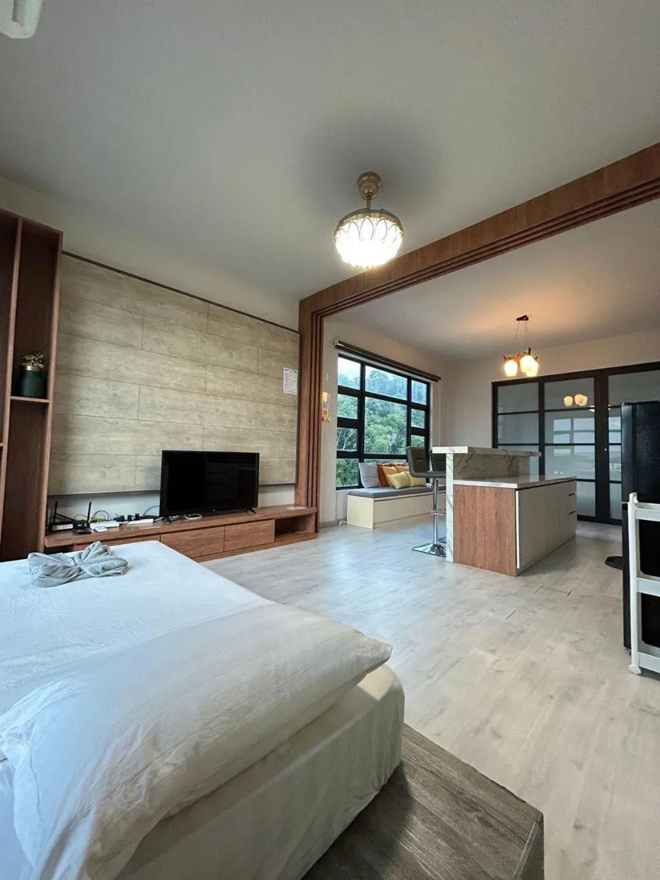 Bed in Jesselton Quay Kota Kinabalu City Centre by LW Suites