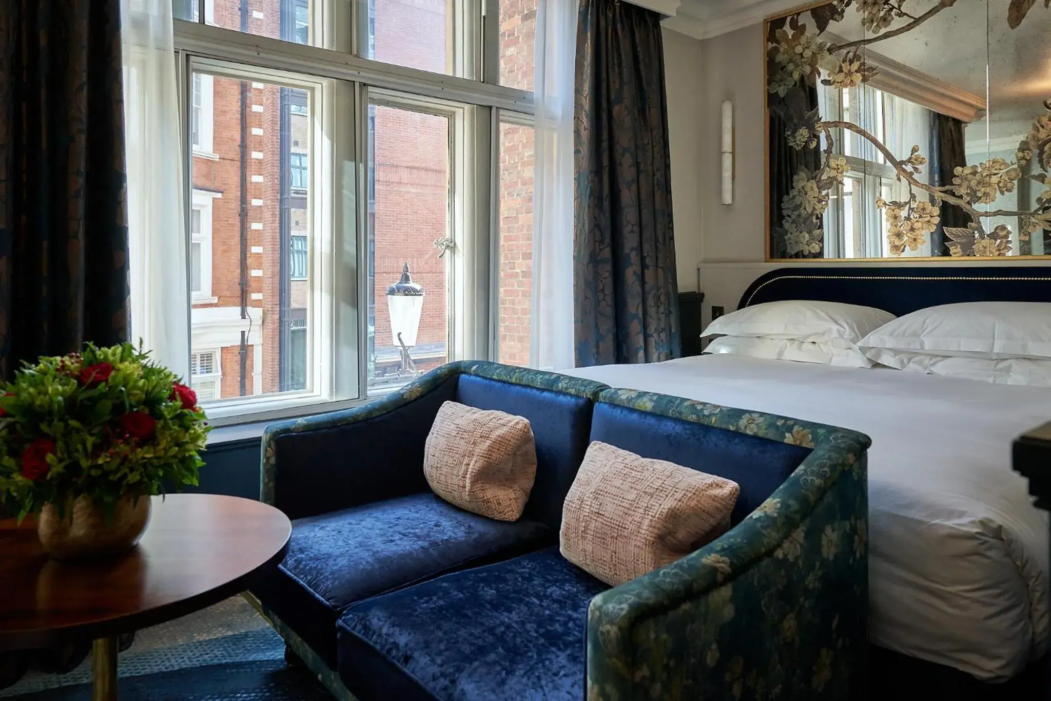 Deluxe King Room in The Capital Hotel, Apartments & Townhouse - Small Luxury Hotels of The World Deluxe King Room in The Capital Hotel, Apartments & Townhouse - Small Luxury Hotels of The World