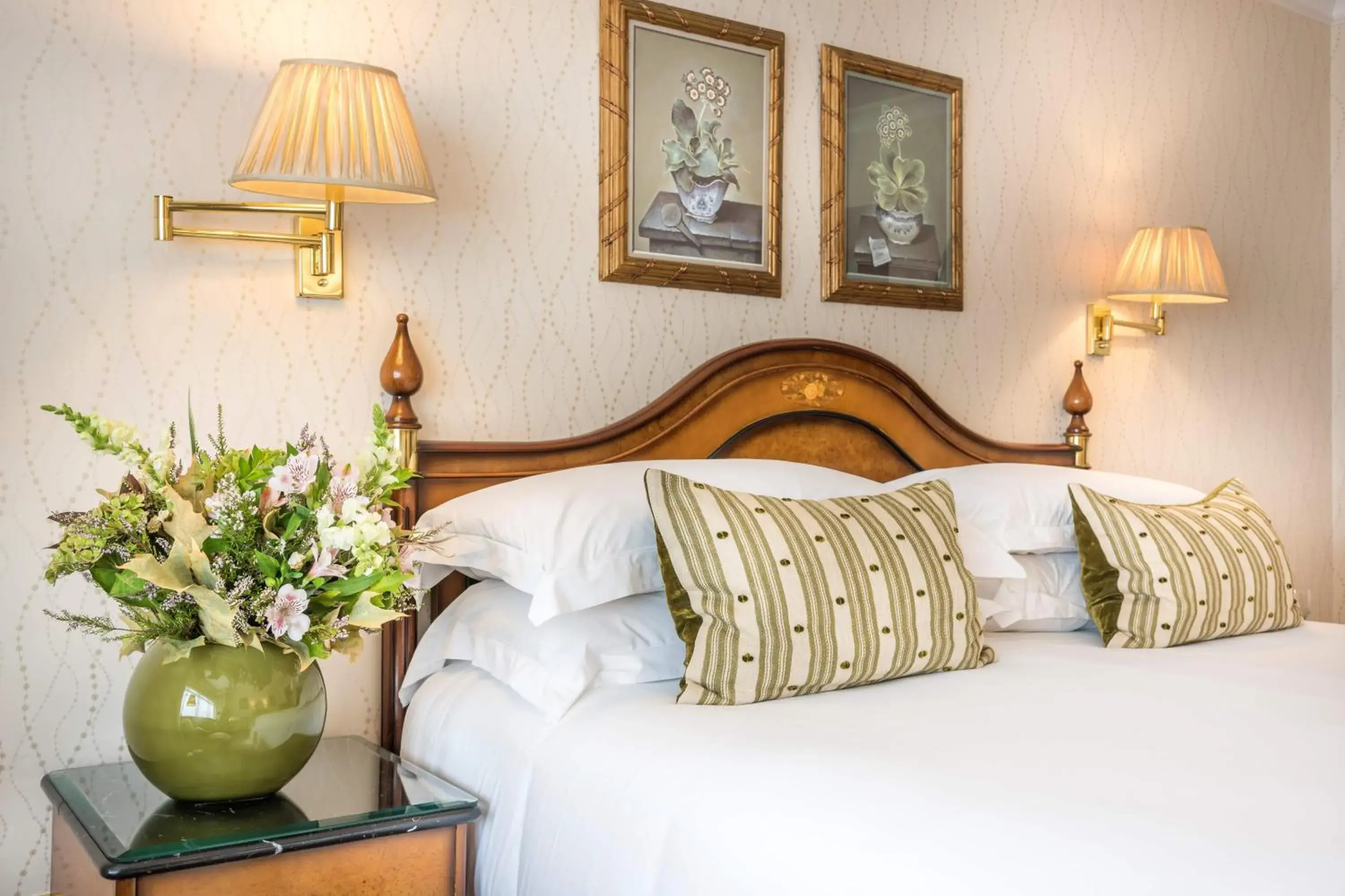 Classic Double in The Capital Hotel, Apartments & Townhouse - Small Luxury Hotels of The World Classic Double in The Capital Hotel, Apartments & Townhouse - Small Luxury Hotels of The World