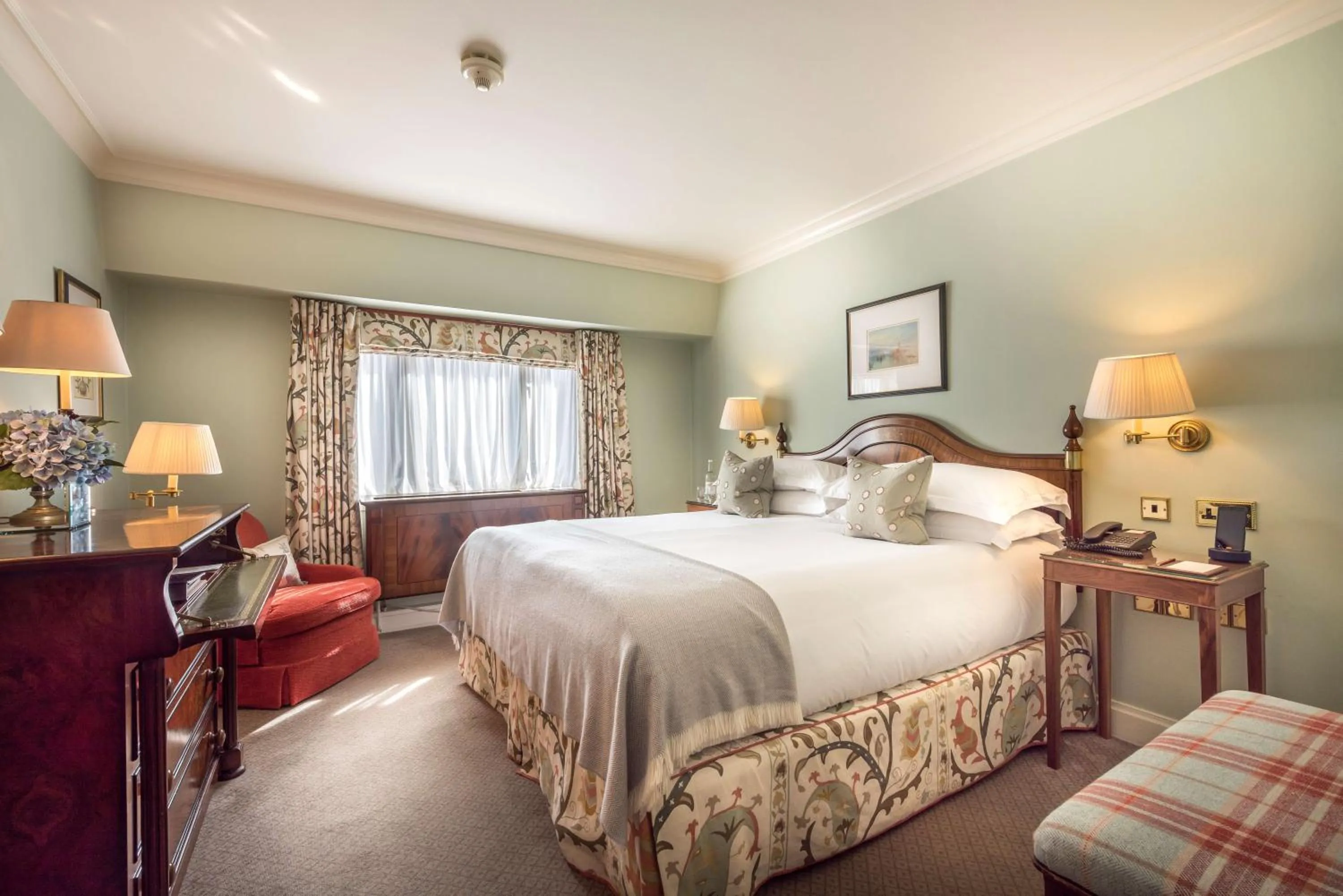 Bed in The Capital Hotel, Apartments & Townhouse - Small Luxury Hotels of The World