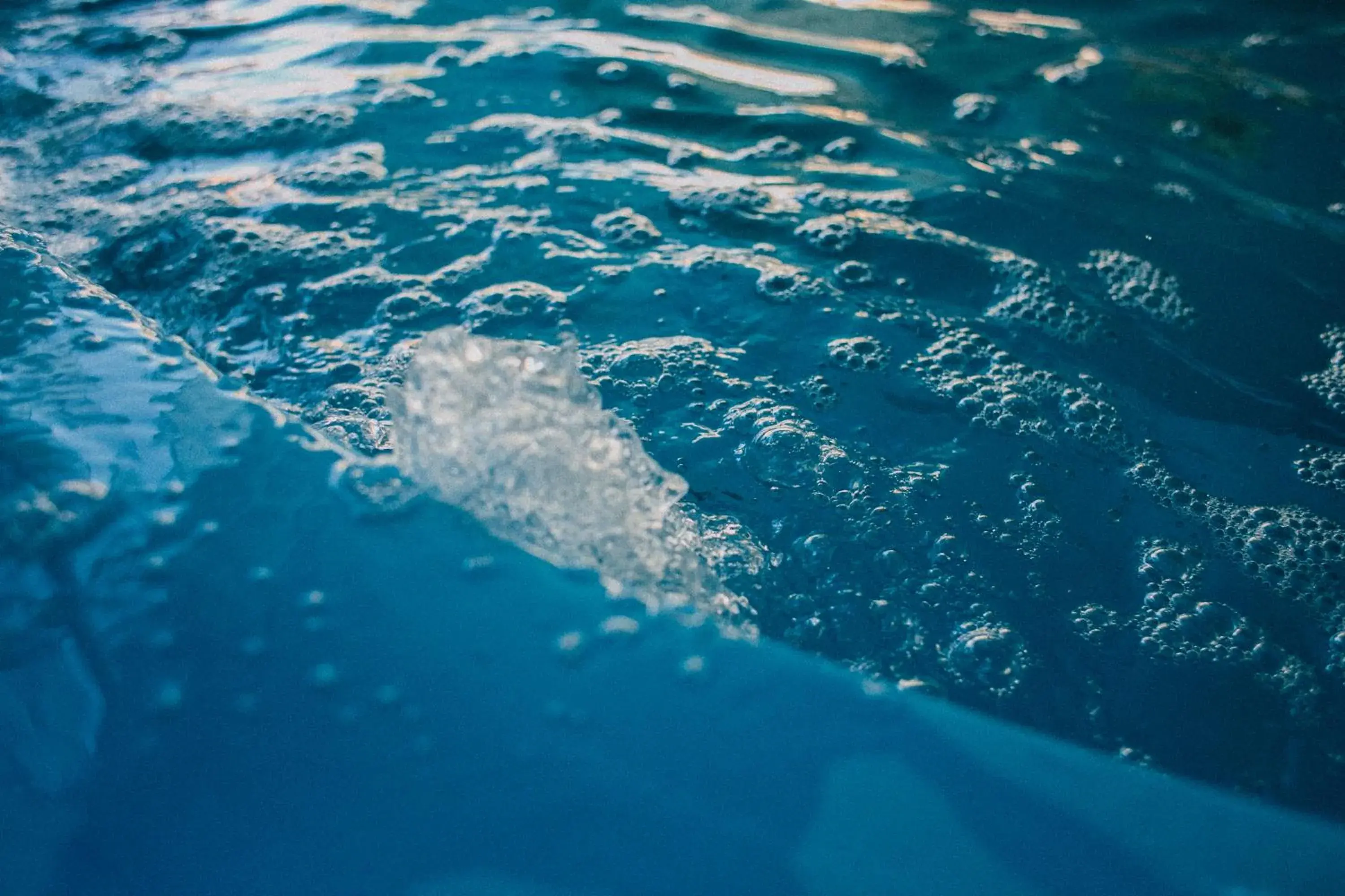 Swimming pool in Howard Johnson Hotel Yerba Buena Swimming pool in Howard Johnson Hotel Yerba Buena