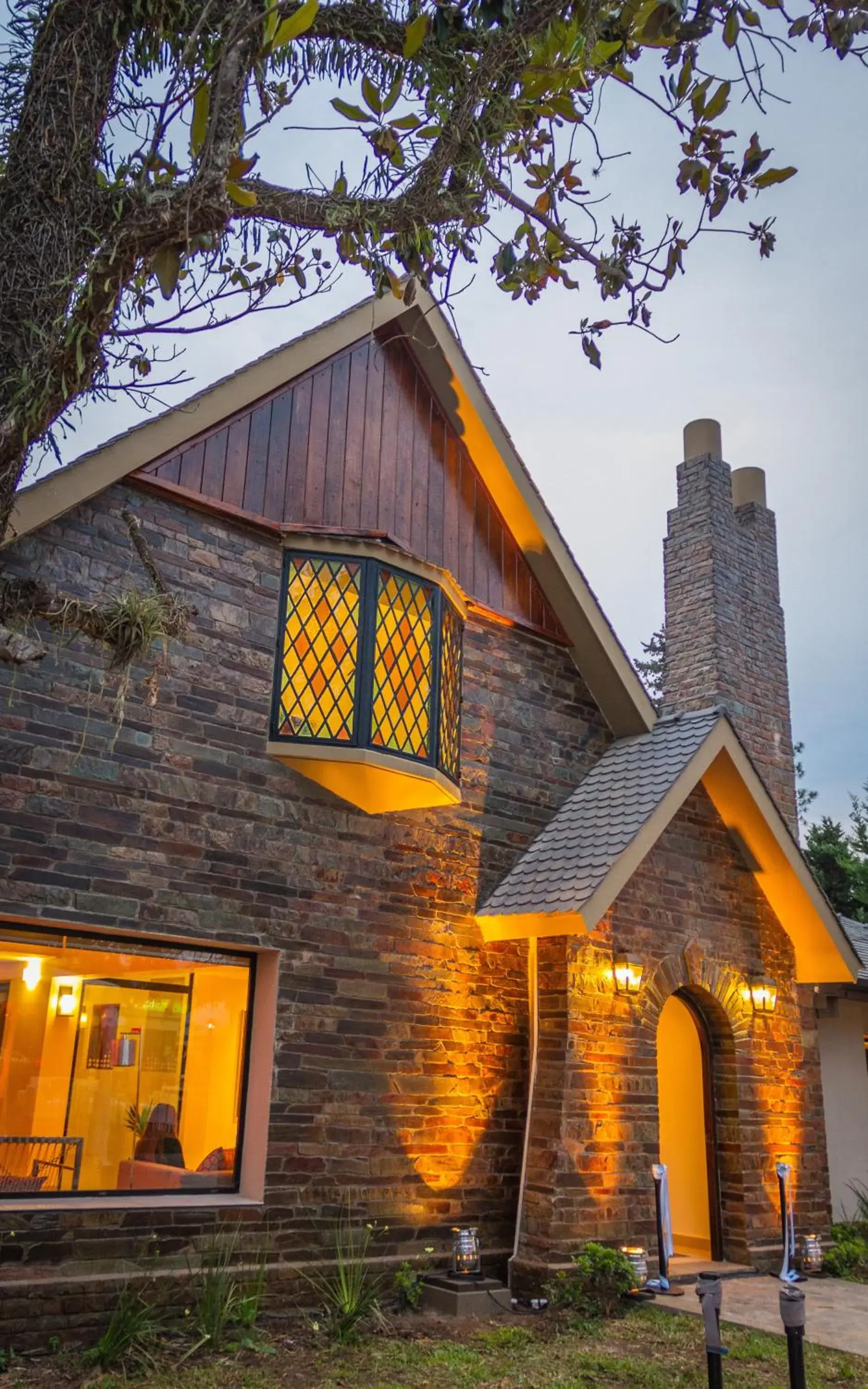 Facade/entrance in Howard Johnson Hotel Yerba Buena Facade/entrance in Howard Johnson Hotel Yerba Buena