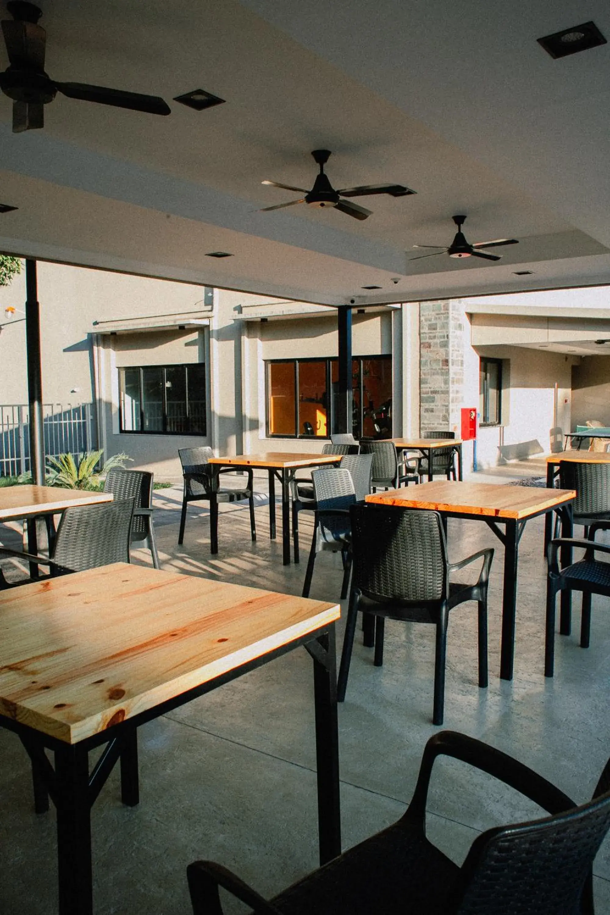 Lounge or bar in Howard Johnson Hotel Yerba Buena Lounge or bar in Howard Johnson Hotel Yerba Buena