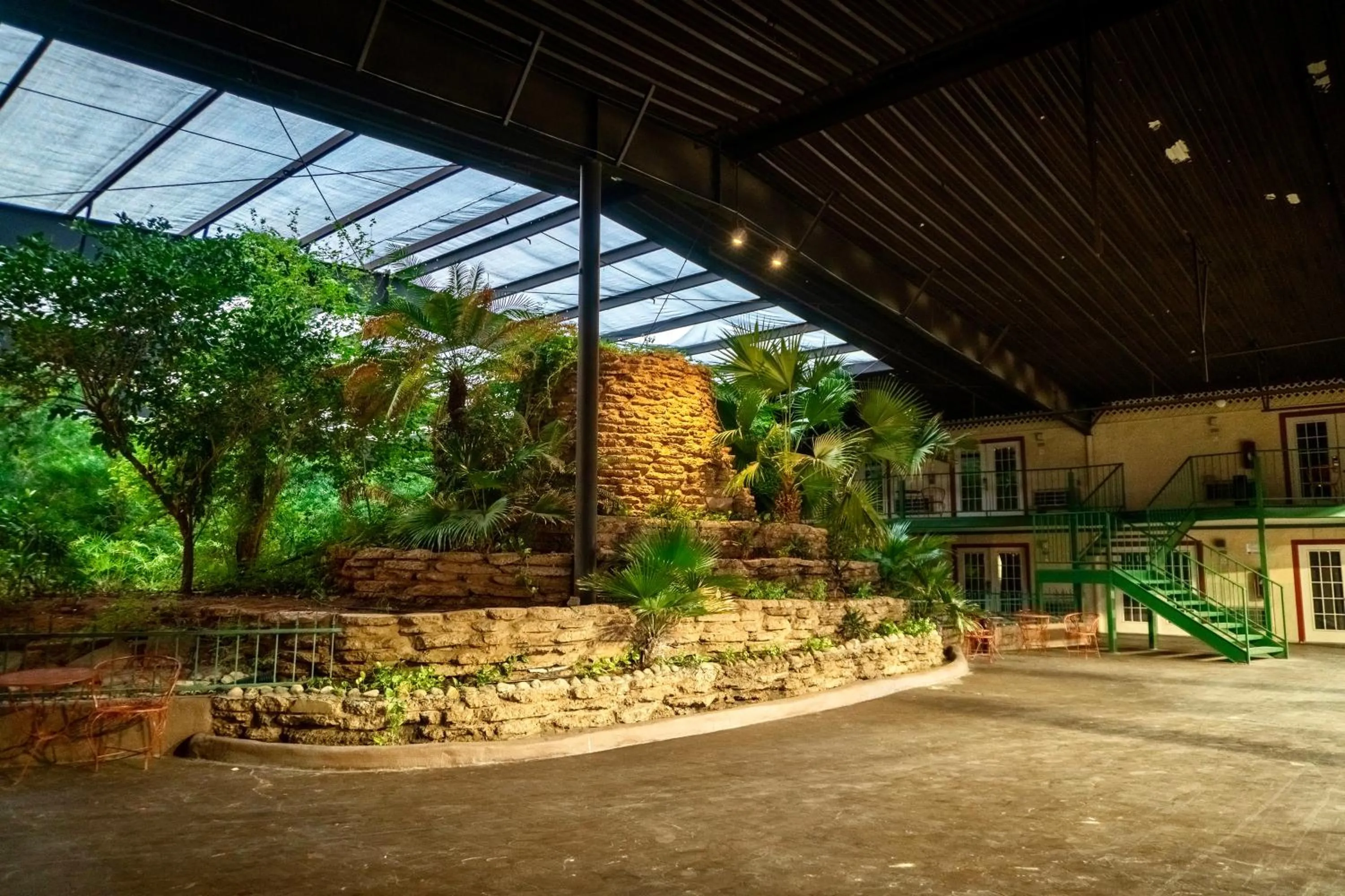 Garden in Family Garden Inn & Suites