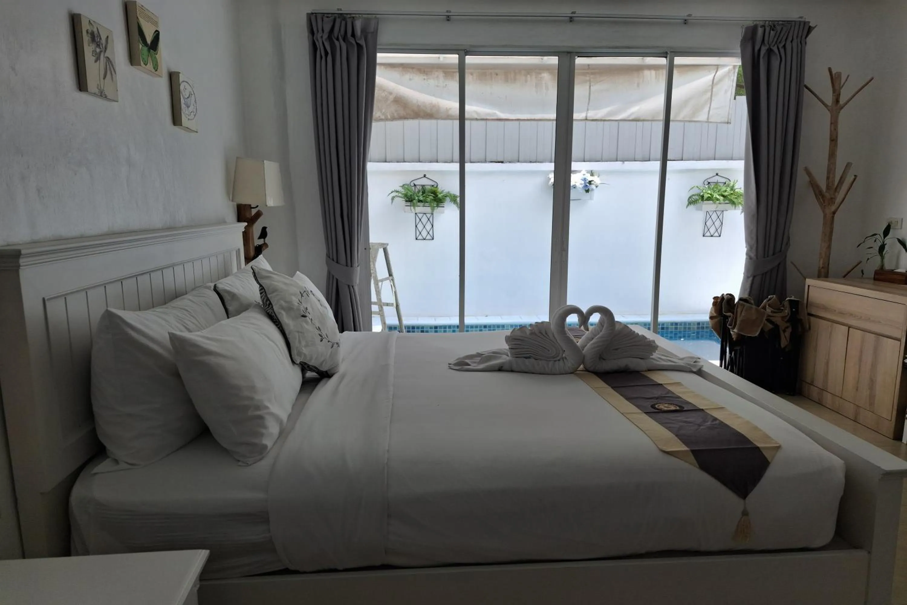 Bed in Deva Casa Private Pool Villa