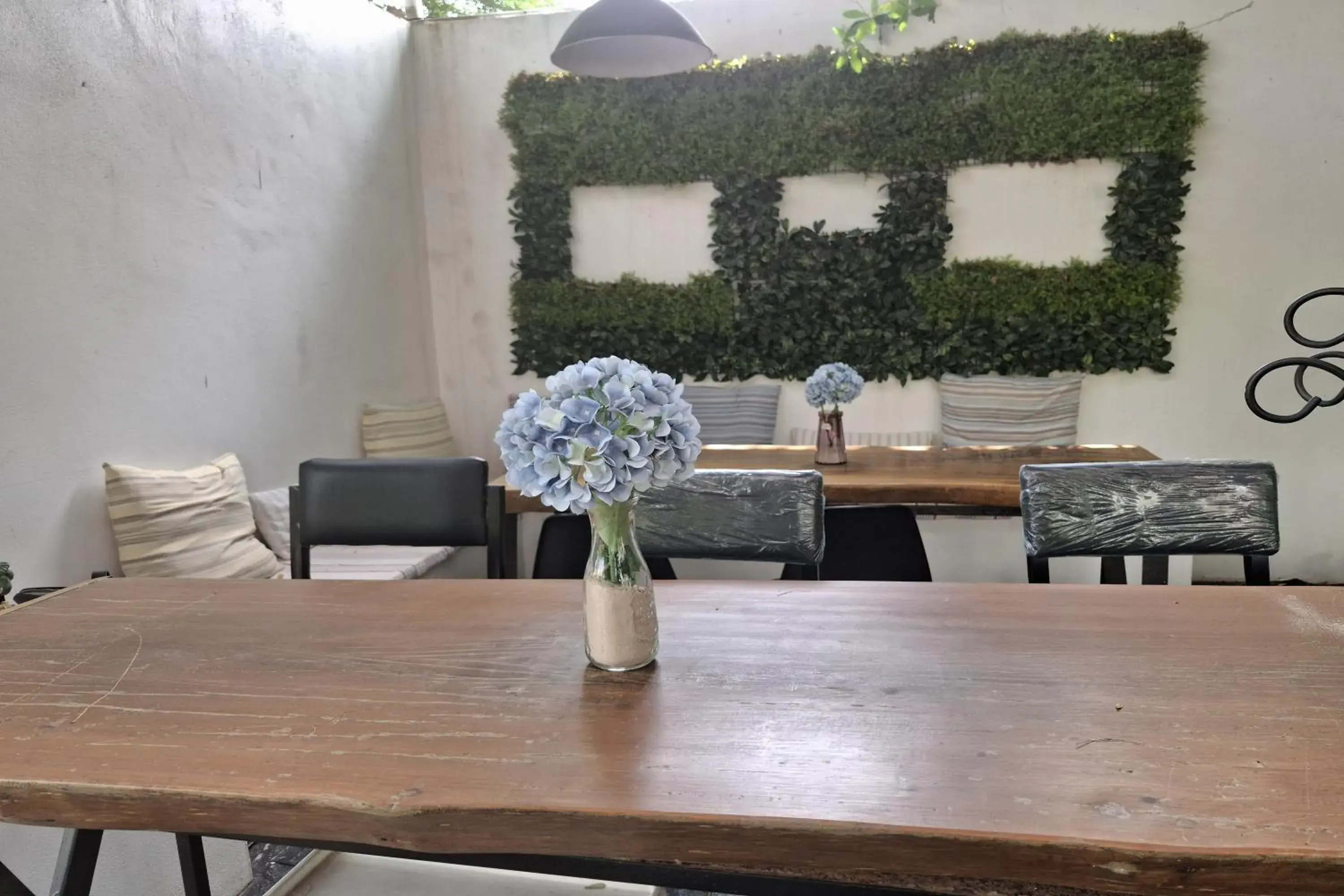 Restaurant/places to eat in Deva Casa Private Pool Villa Restaurant/places to eat in Deva Casa Private Pool Villa