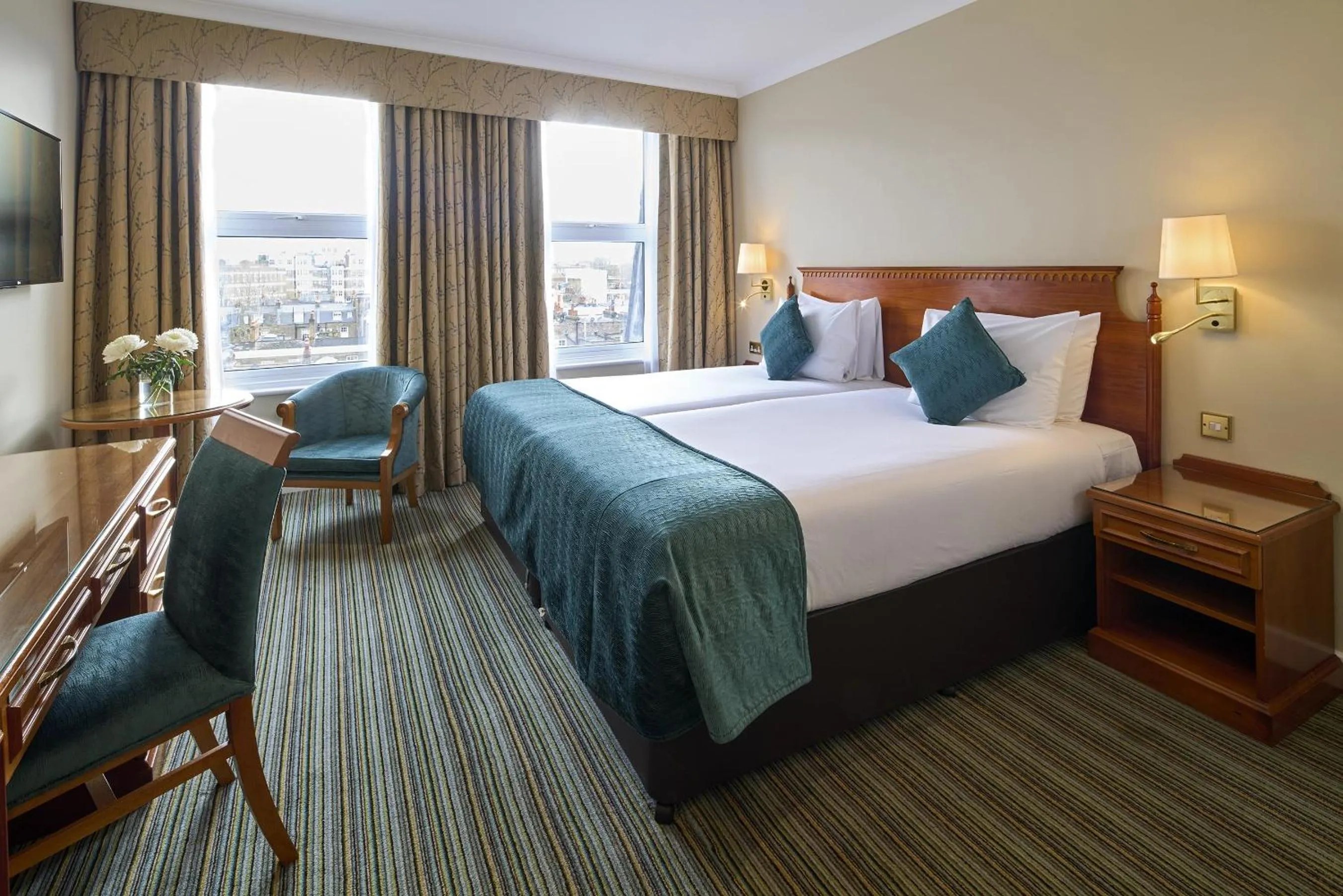 Bed in The Rembrandt